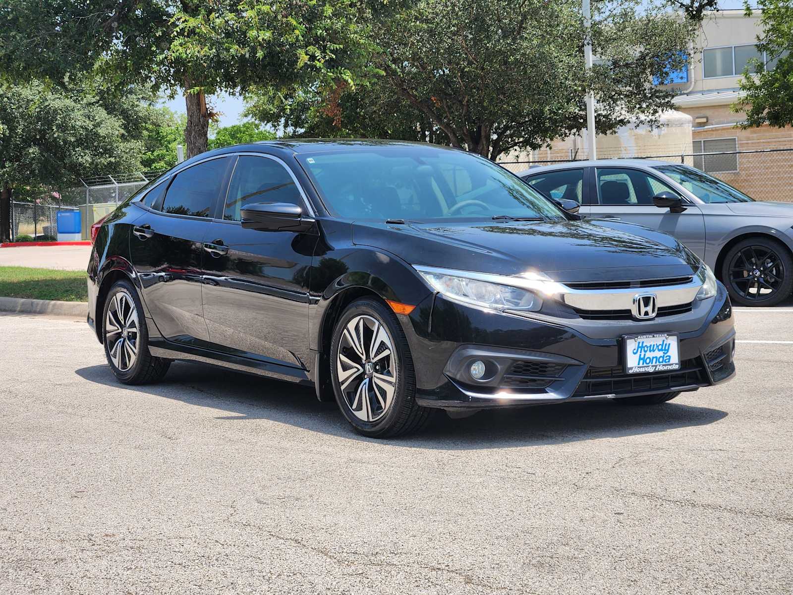 Thumbnail: 2017 Honda Civic - 3