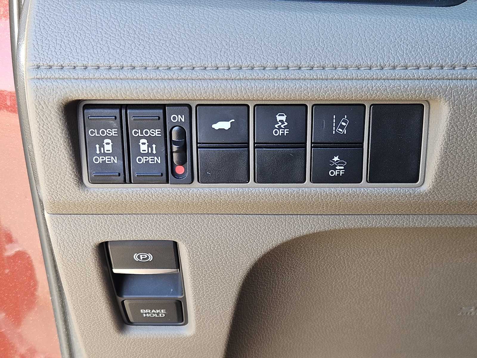 Thumbnail: 2019 Honda Odyssey - 21