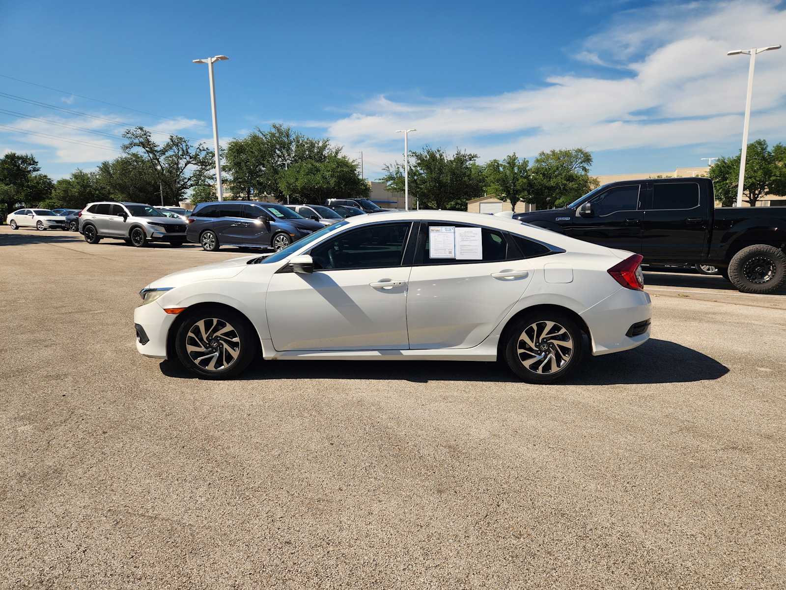 Thumbnail: 2018 Honda Civic - 4