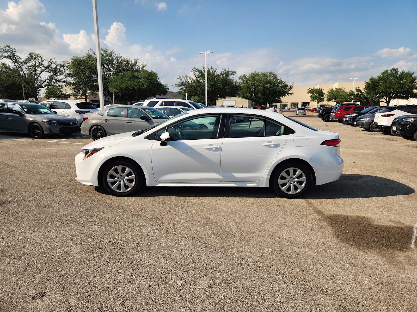 Thumbnail: 2024 Toyota Corolla - 4