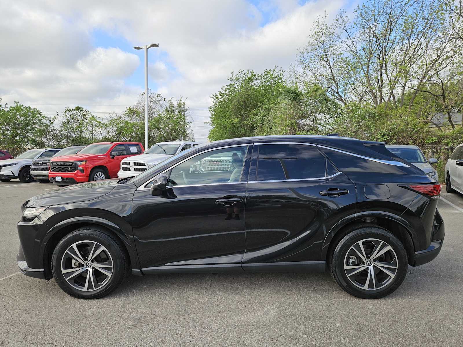 Thumbnail: 2023 Lexus RX - 4