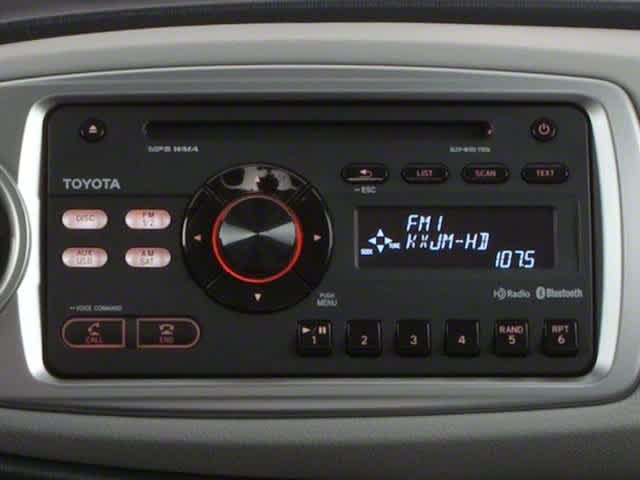 Thumbnail: 2013 Toyota Yaris - 12