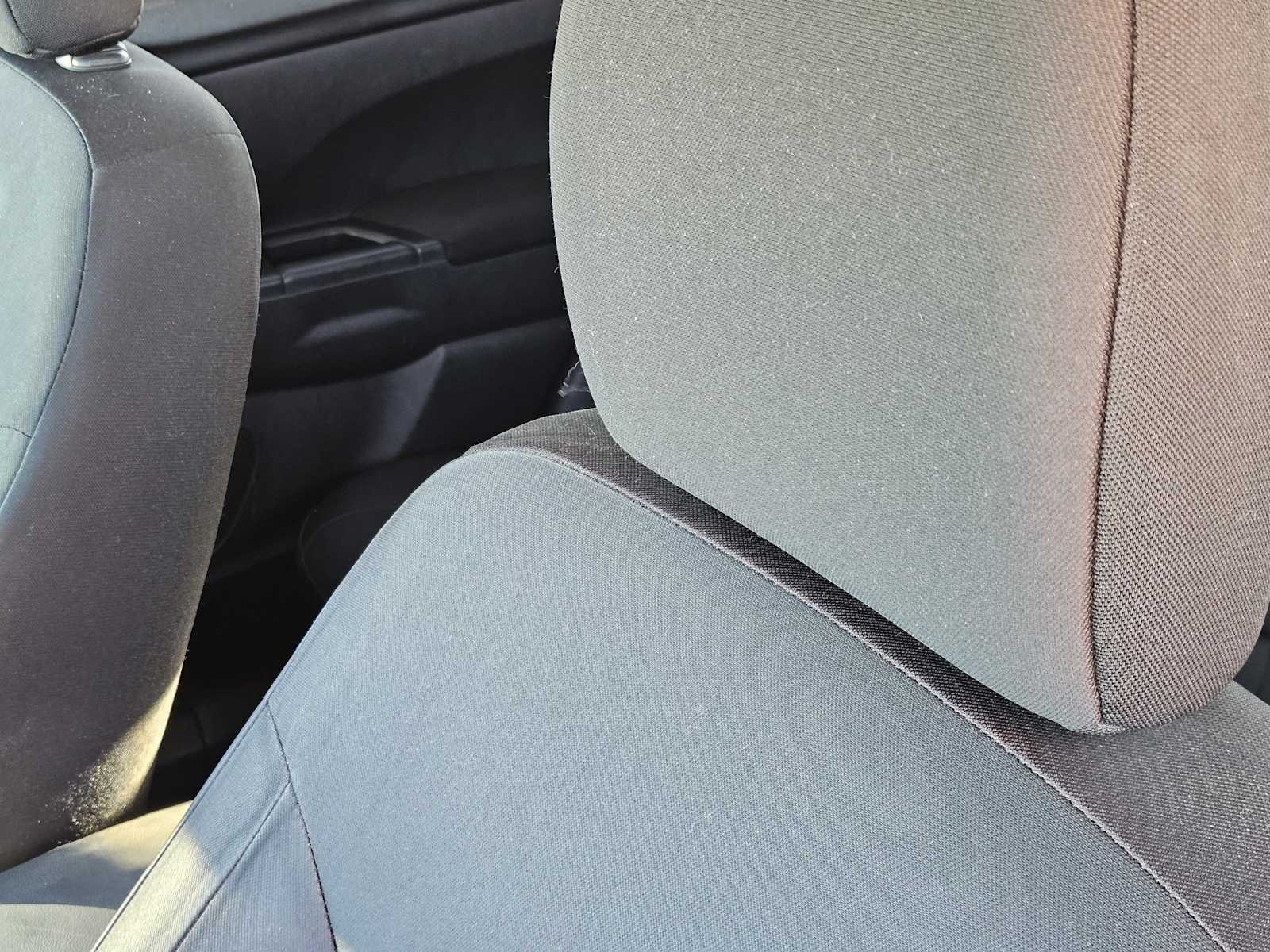 Thumbnail: 2014 Mitsubishi Outlander Sport - 15