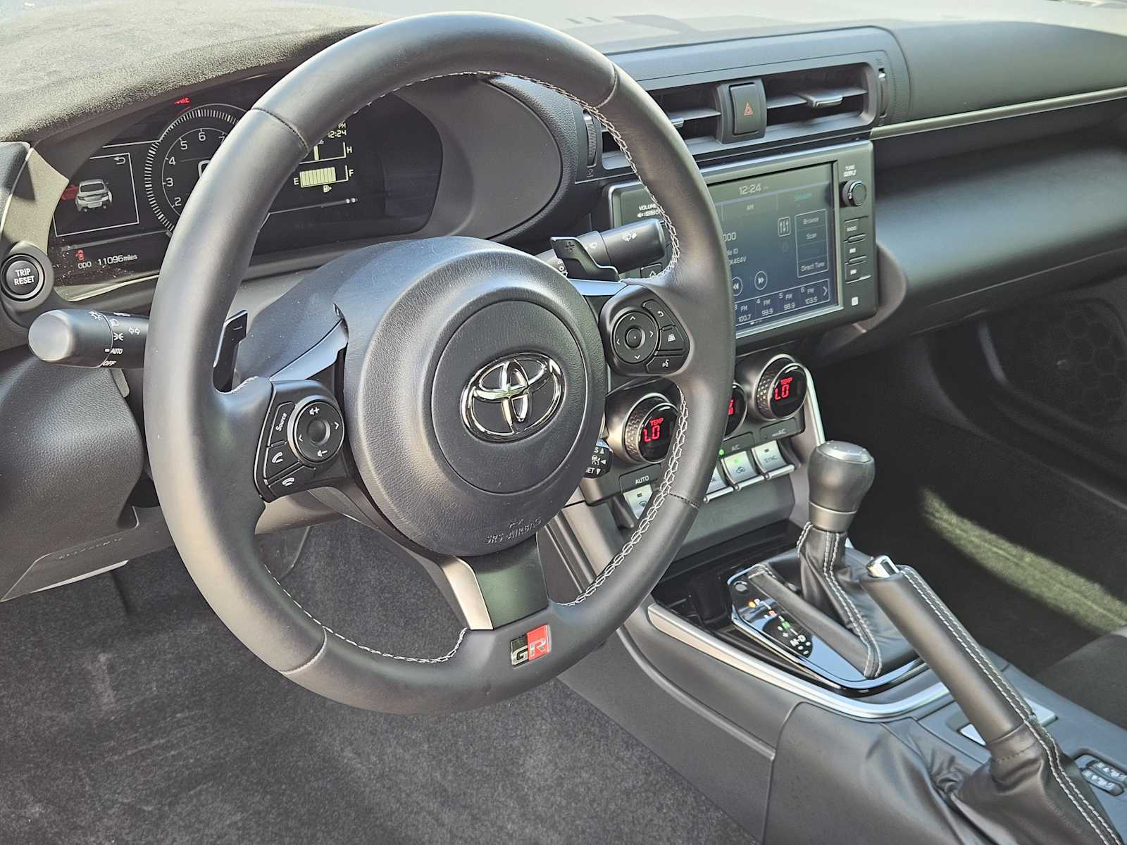 2023 Toyota GR86 Premium photo 2