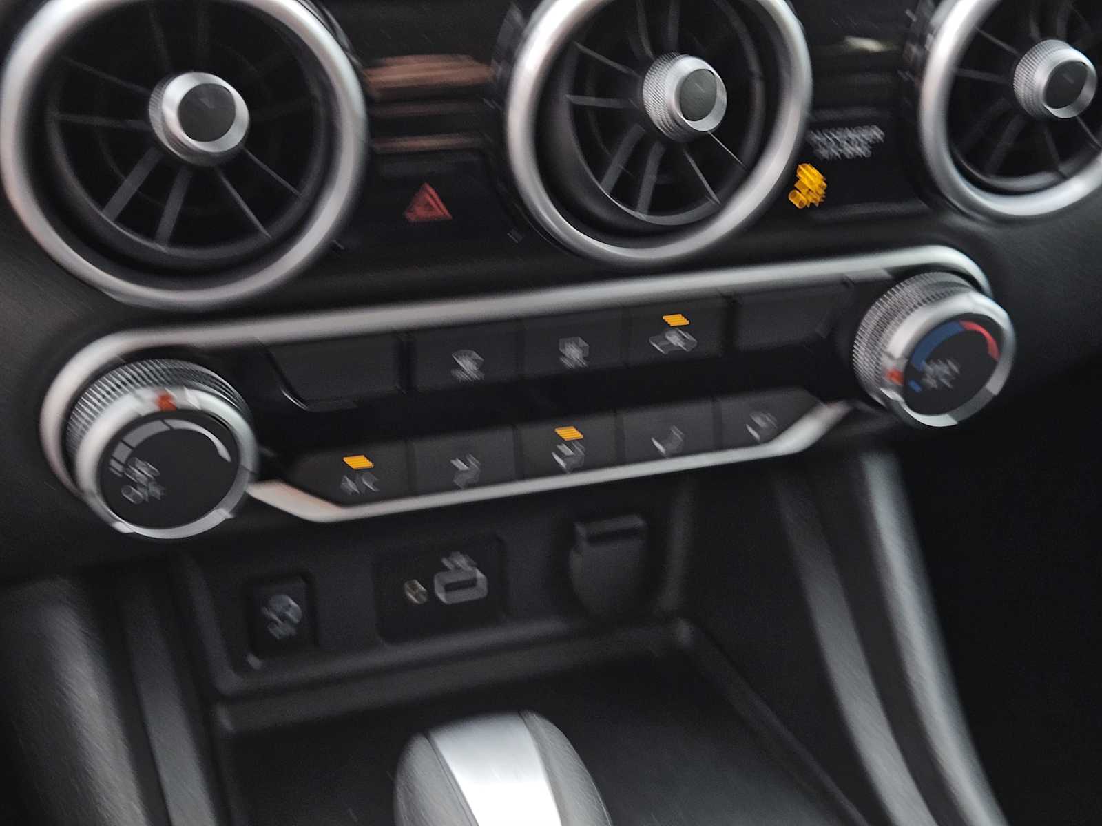 Thumbnail: 2024 Nissan Sentra - 18