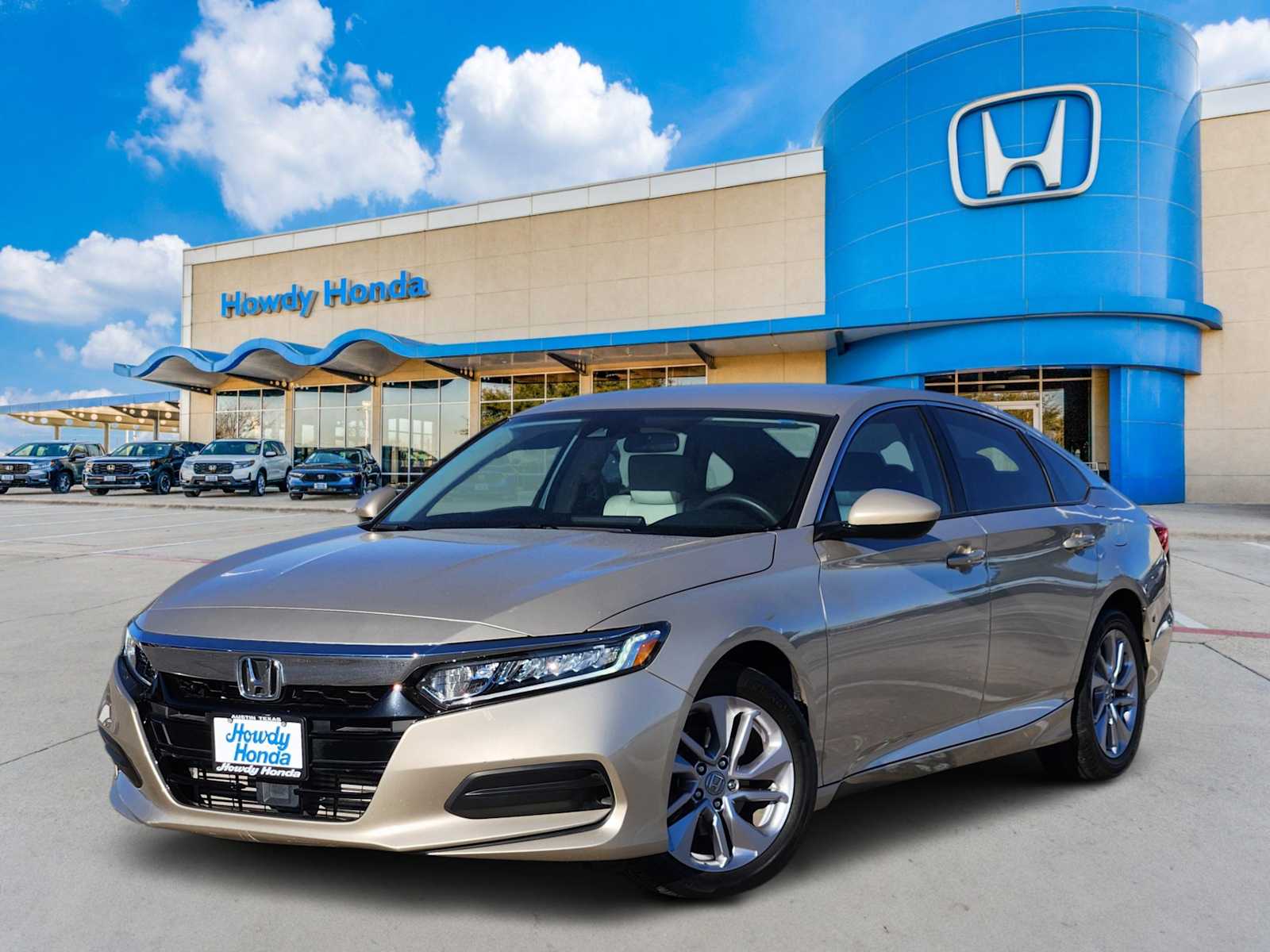 2019 Honda Accord LX's photo