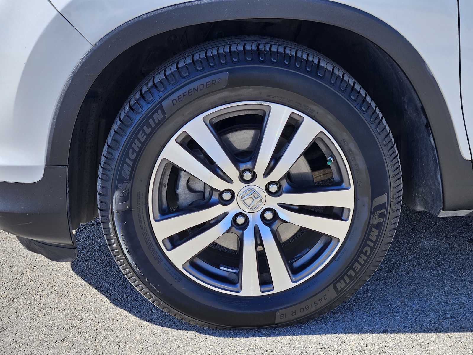 Thumbnail: 2016 Honda Pilot - 9