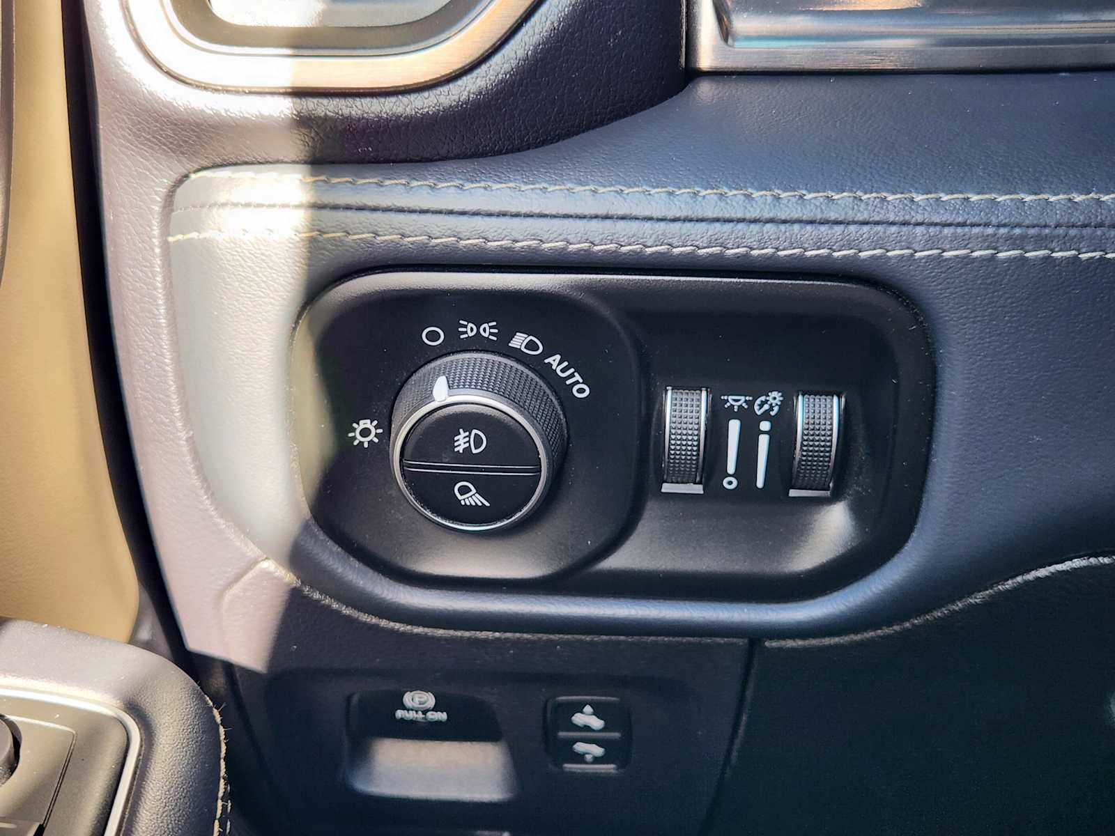 Thumbnail: 2020 RAM 1500 - 22