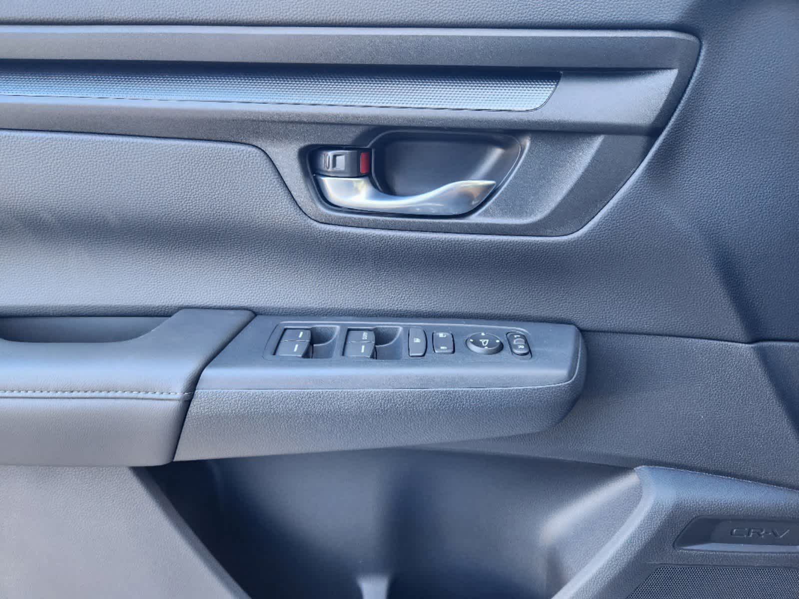 2025 Honda CR-V LX 18