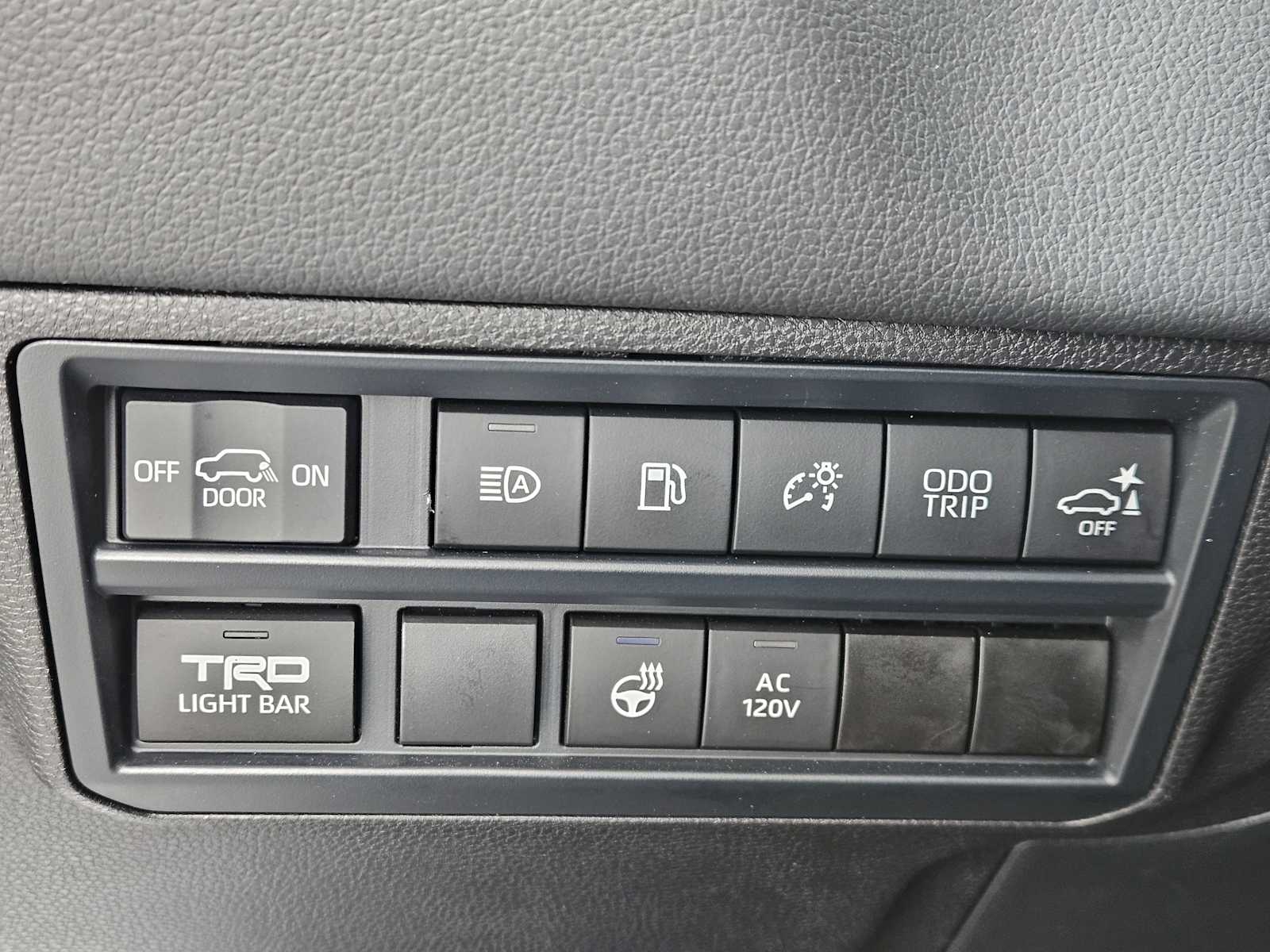 Thumbnail: 2024 Toyota Sequoia - 20