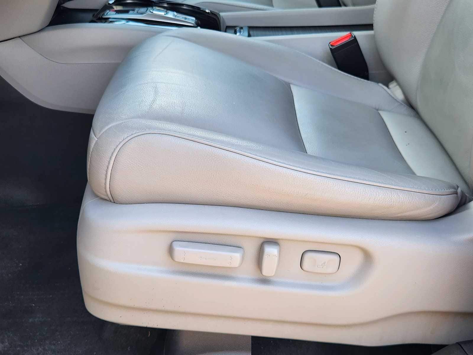 Thumbnail: 2017 Honda Pilot - 24