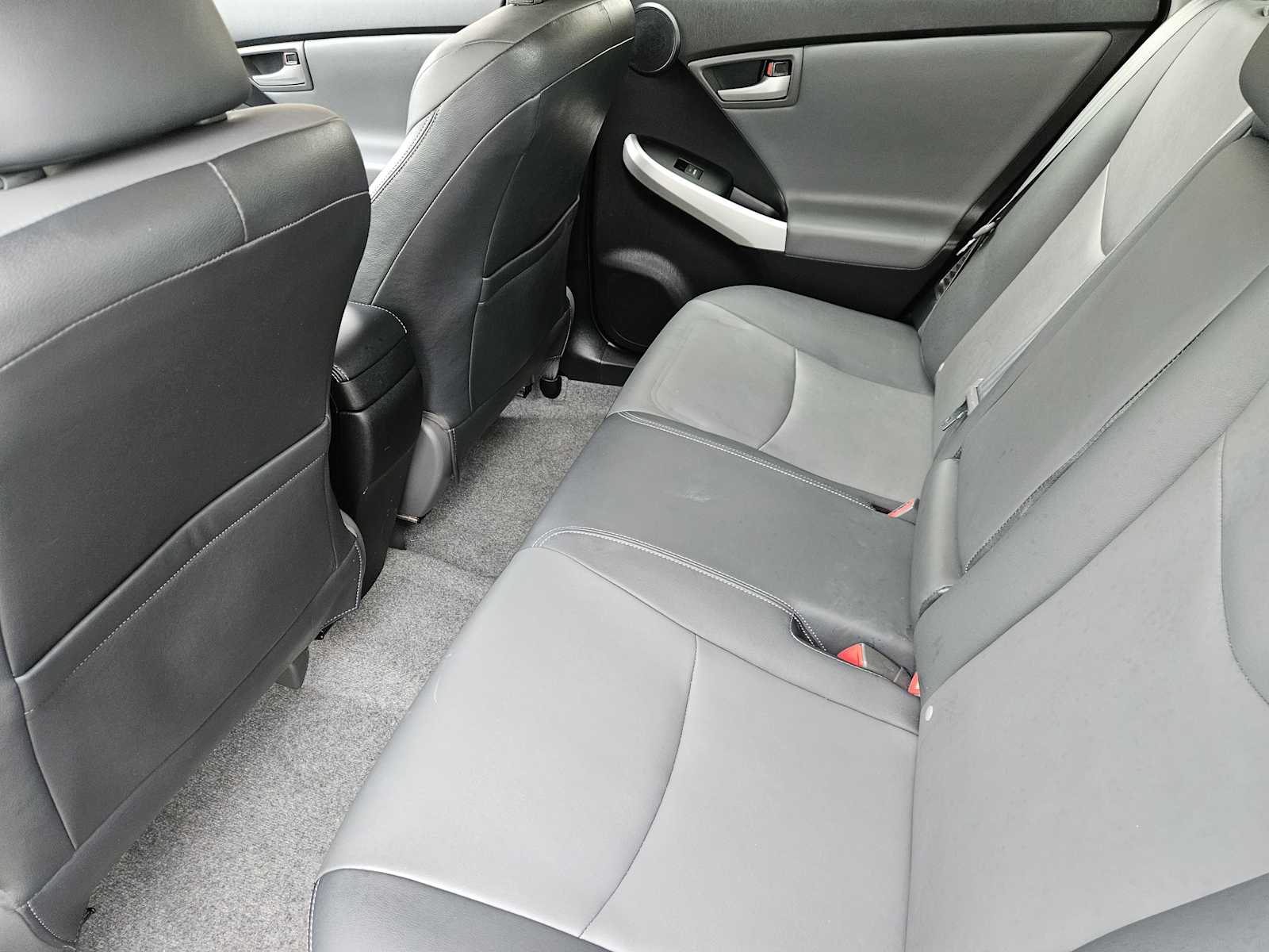 Thumbnail: 2014 Toyota Prius - 28