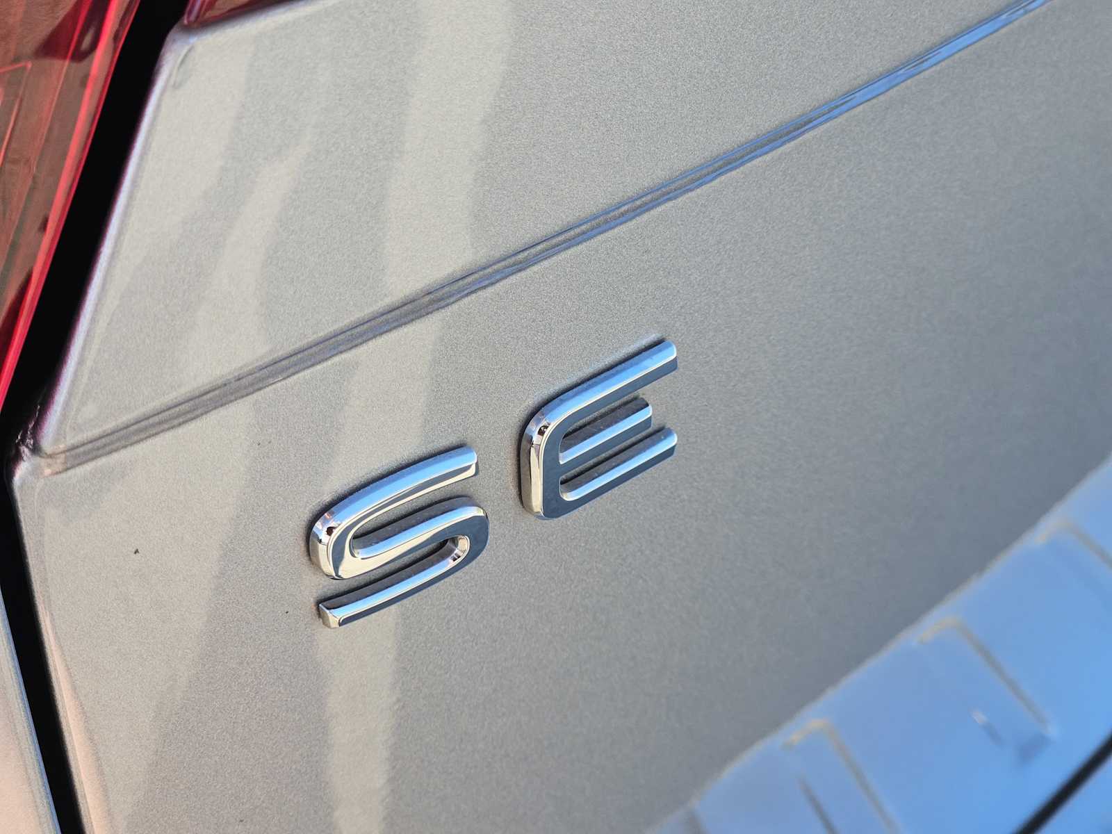 Thumbnail: 2022 Volkswagen Tiguan - 11