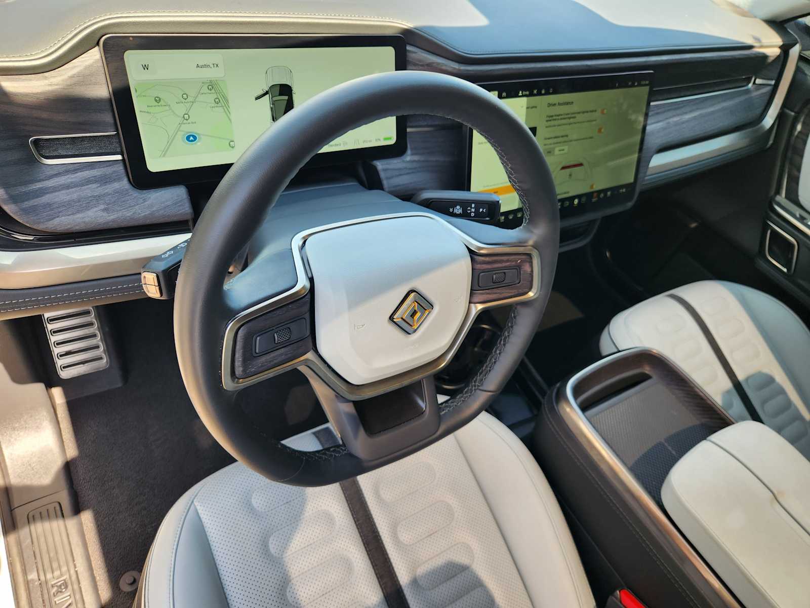Used 2023 Rivian R1S Adventure with VIN 7PDSGBBA9PN029136 for sale in Austin, TX