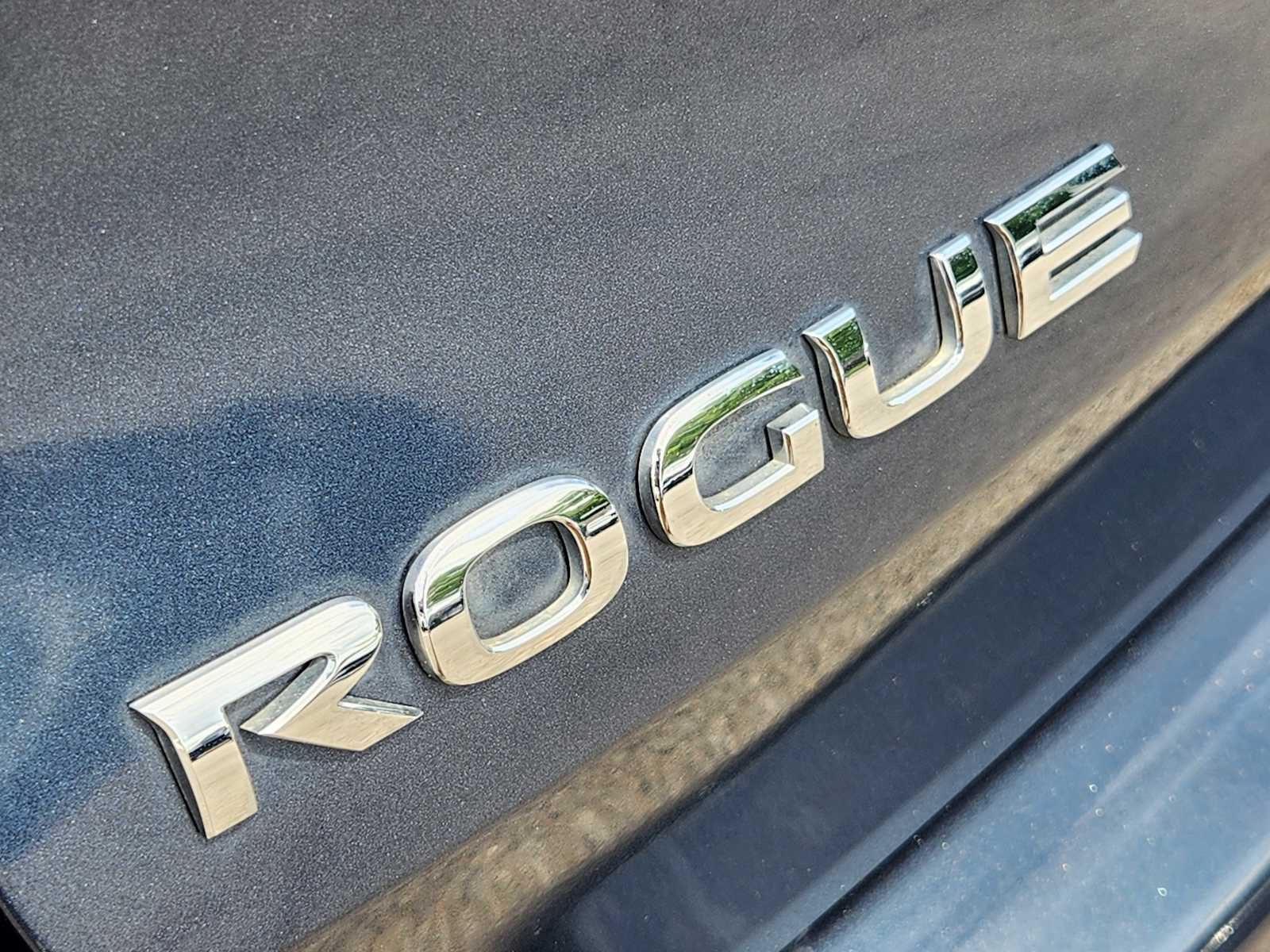 Thumbnail: 2016 Nissan Rogue - 12