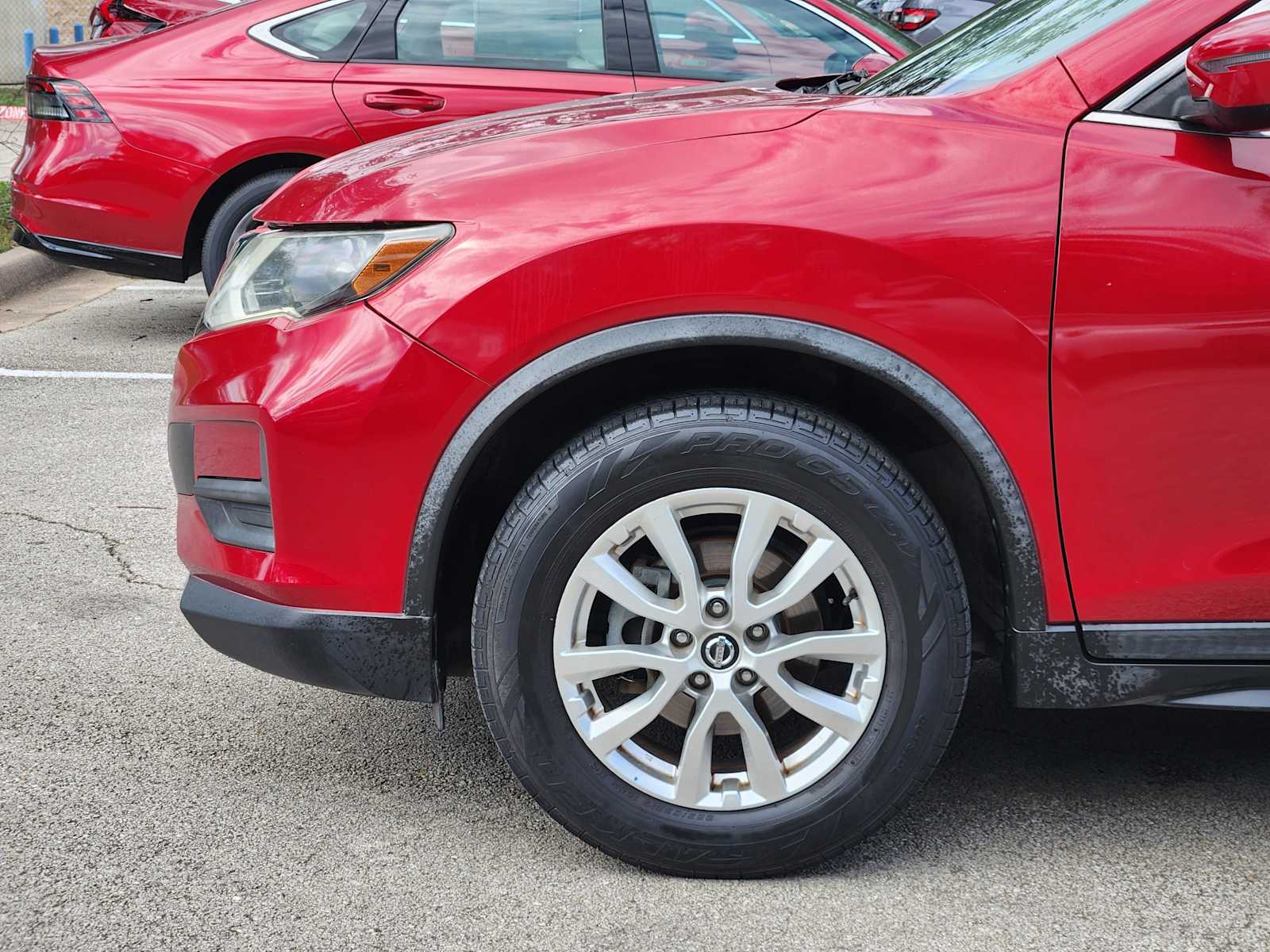 Thumbnail: 2017 Nissan Rogue - 8