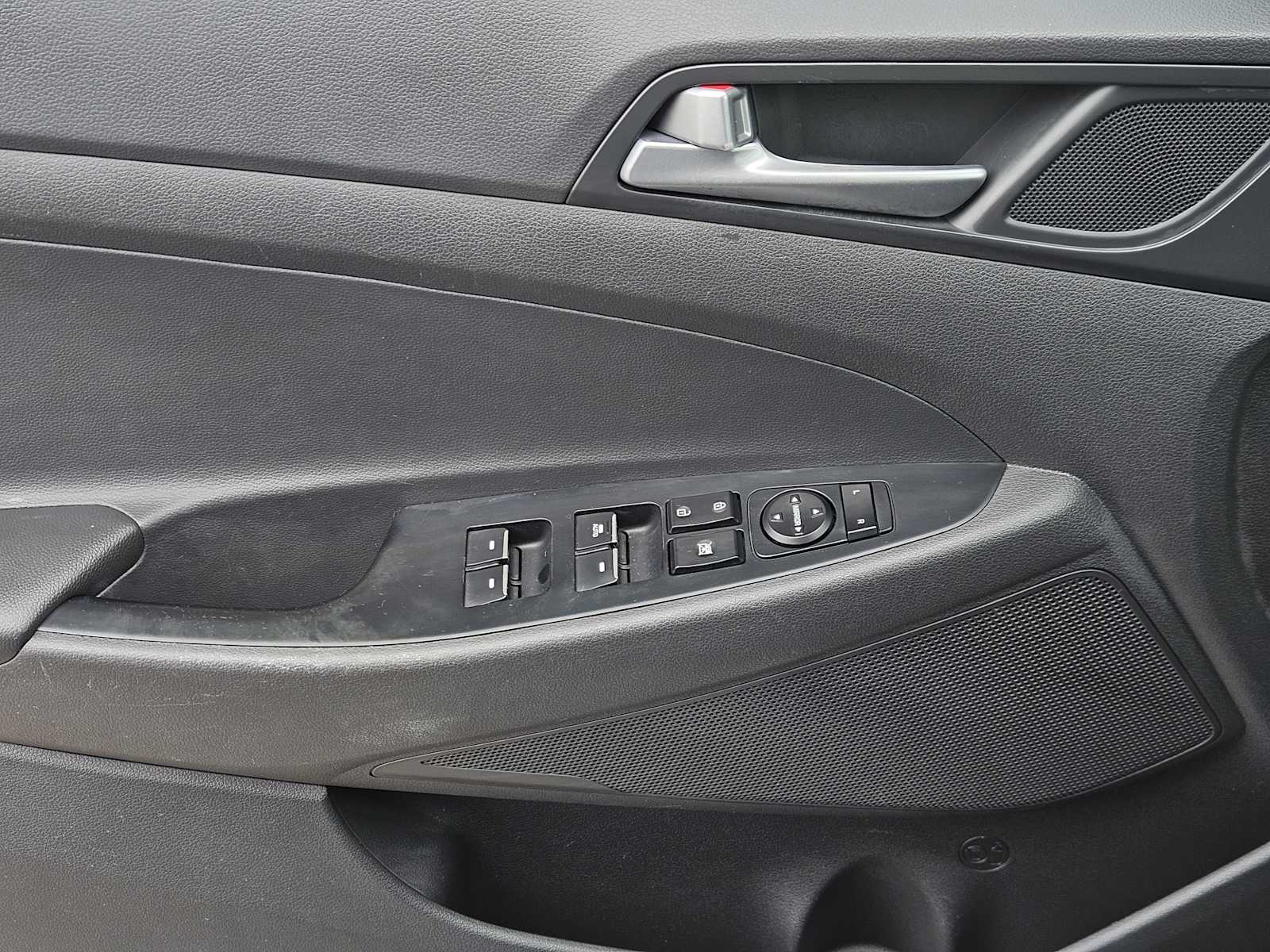 Thumbnail: 2016 Hyundai Tucson - 23