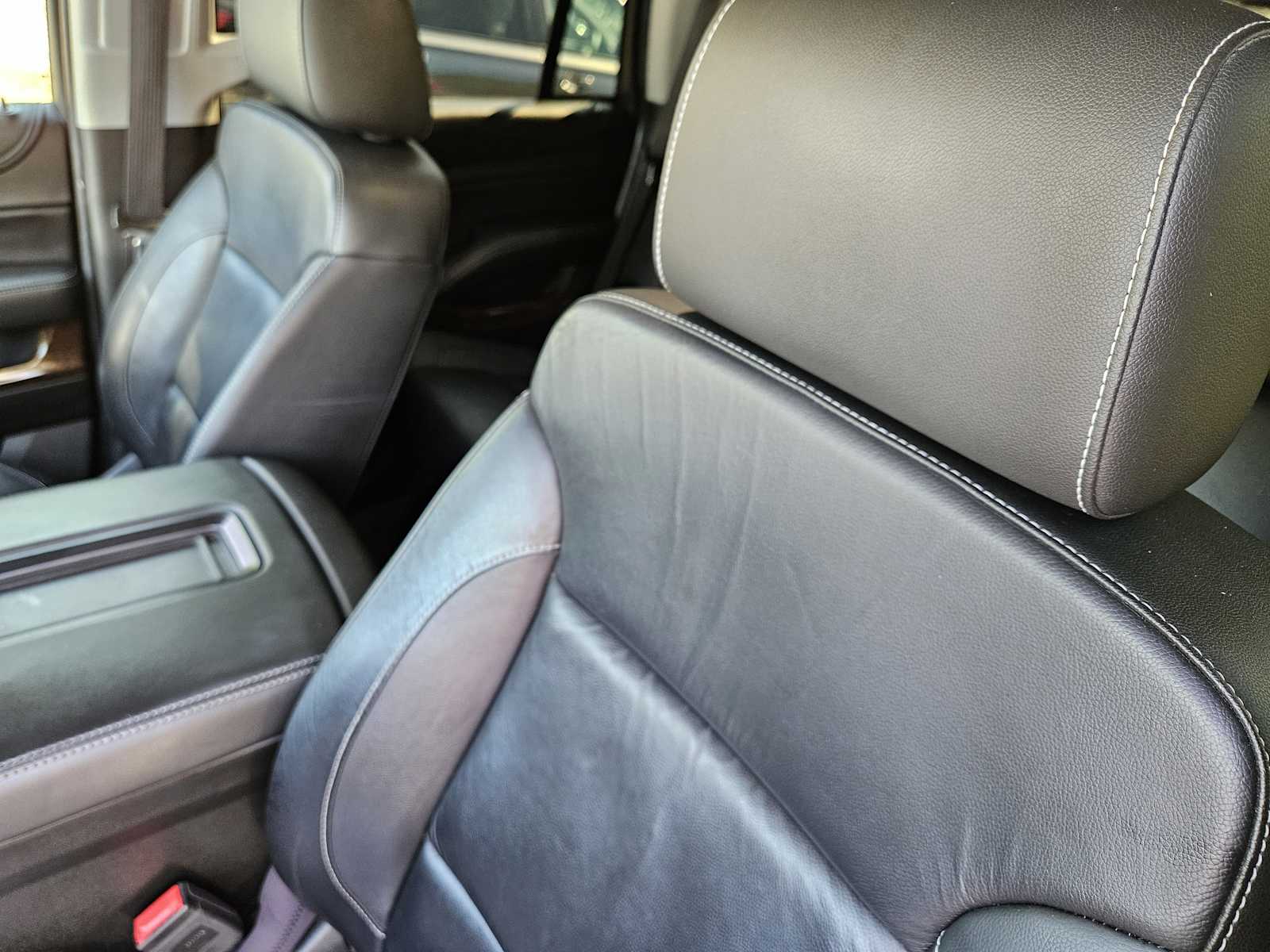 Thumbnail: 2018 Chevrolet Tahoe - 15