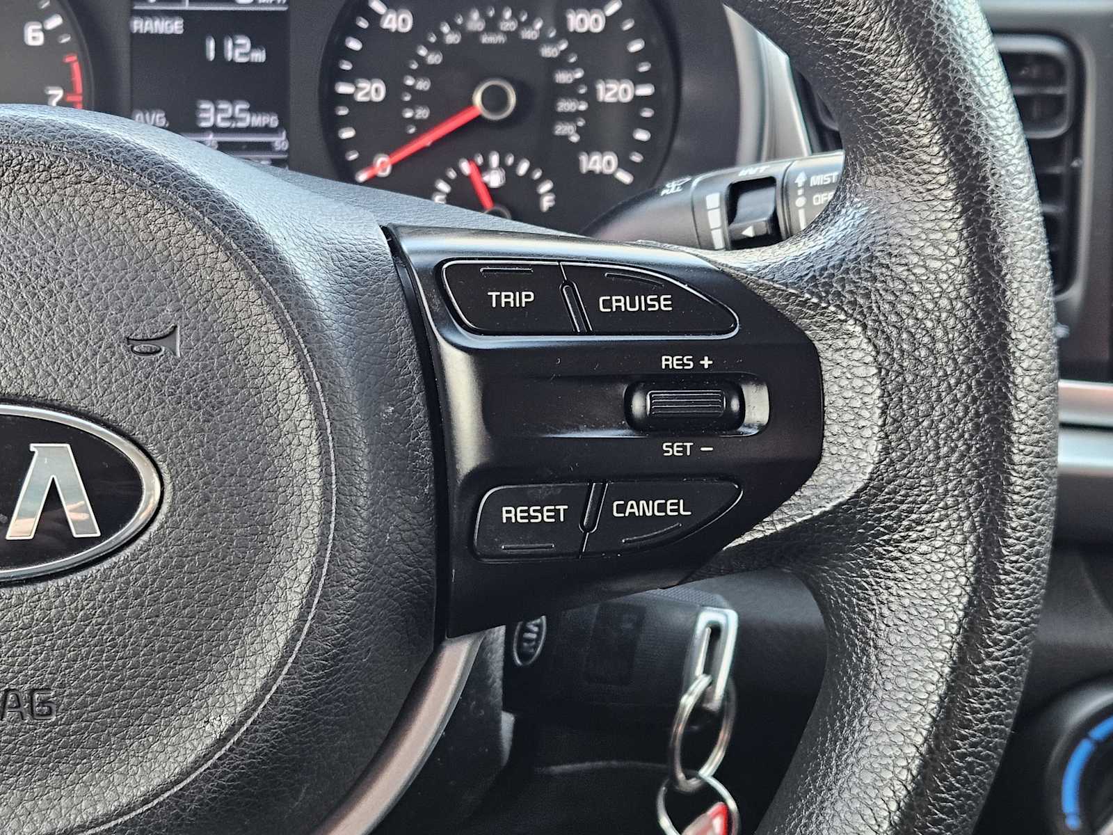 Thumbnail: 2020 Kia Rio - 26