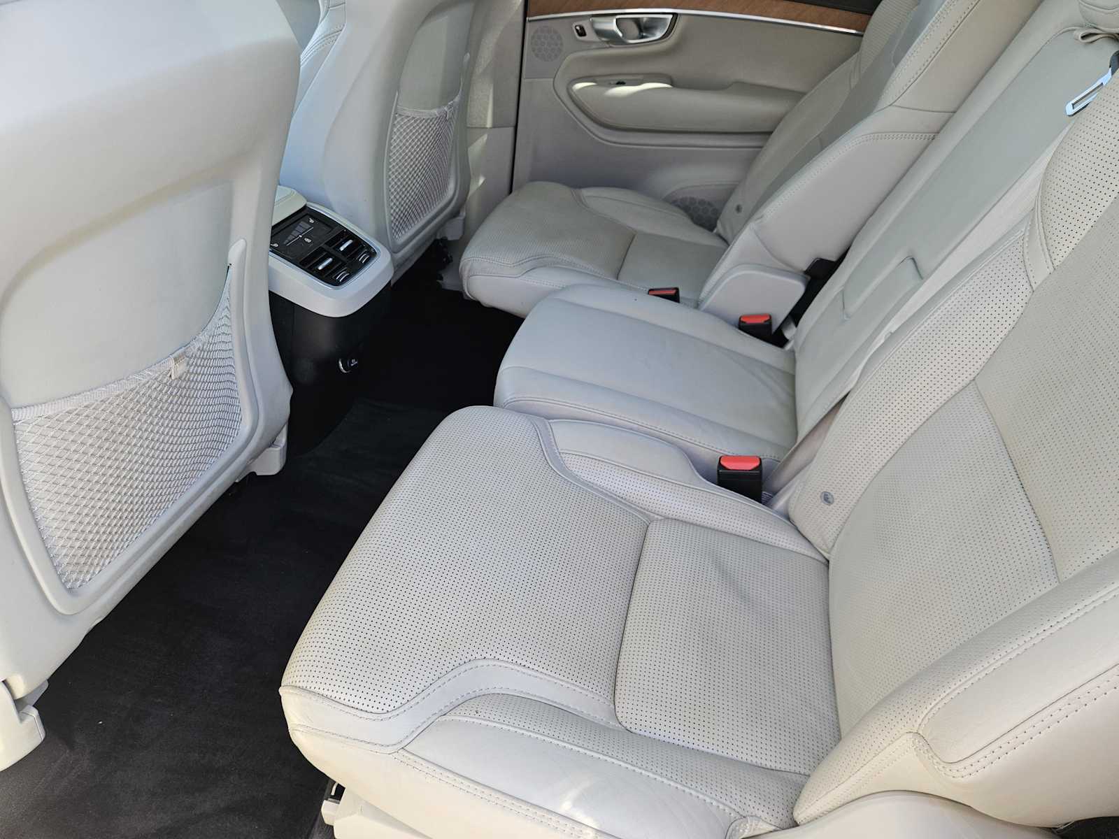 Thumbnail: 2019 Volvo XC90 - 29