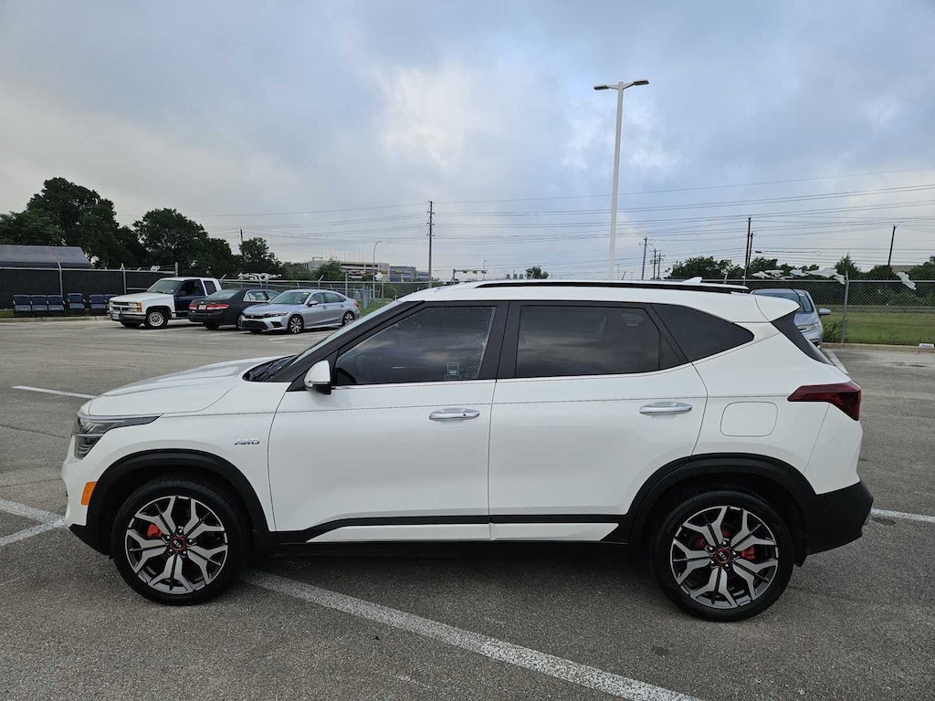 Used 2021 Kia Seltos SX SUV