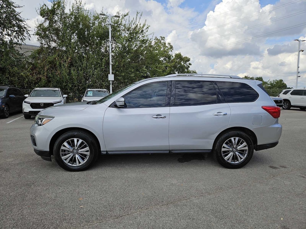 Used 2020 Nissan Pathfinder SV SUV