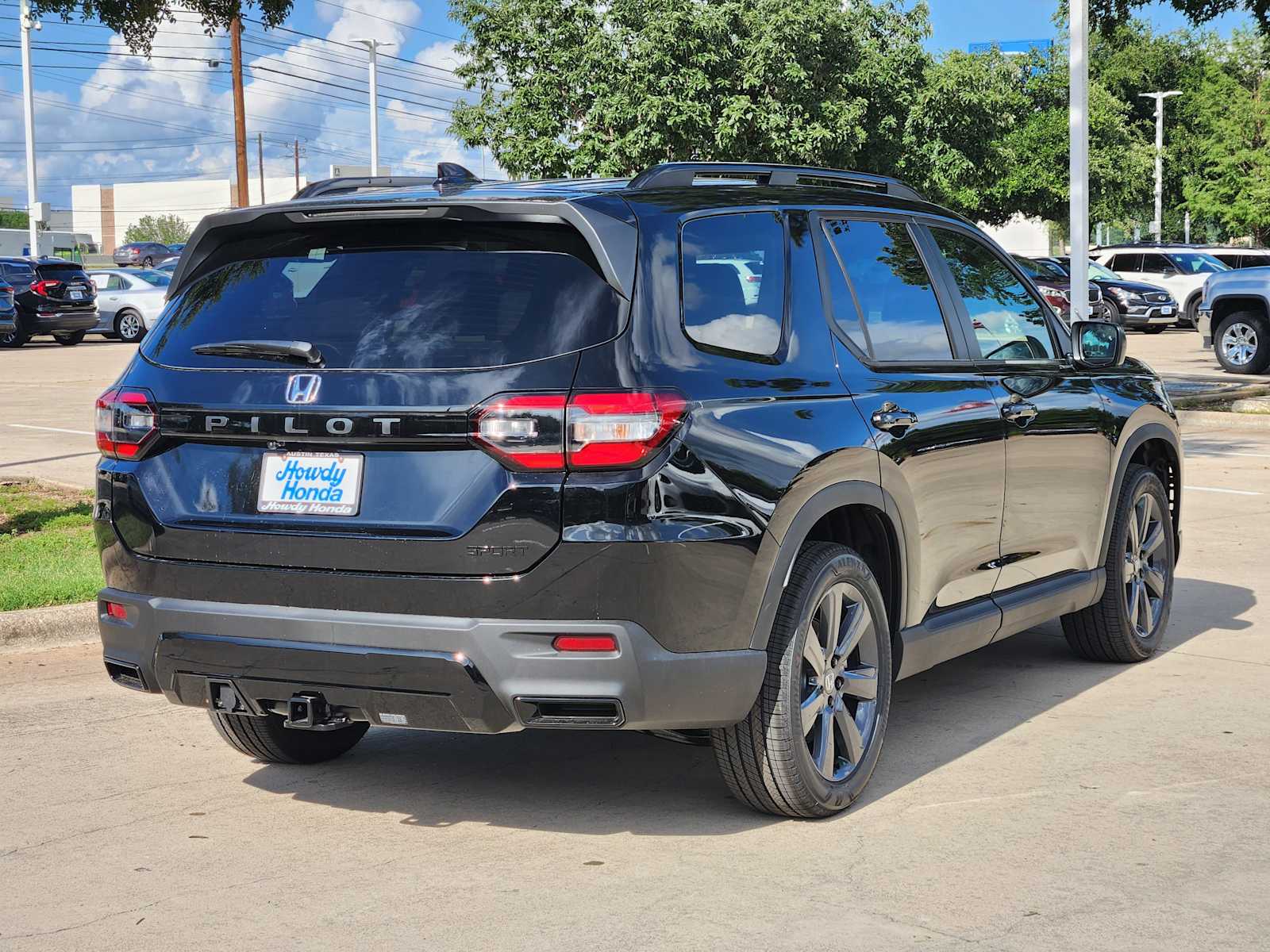 Thumbnail: 2026 Honda Pilot - 4