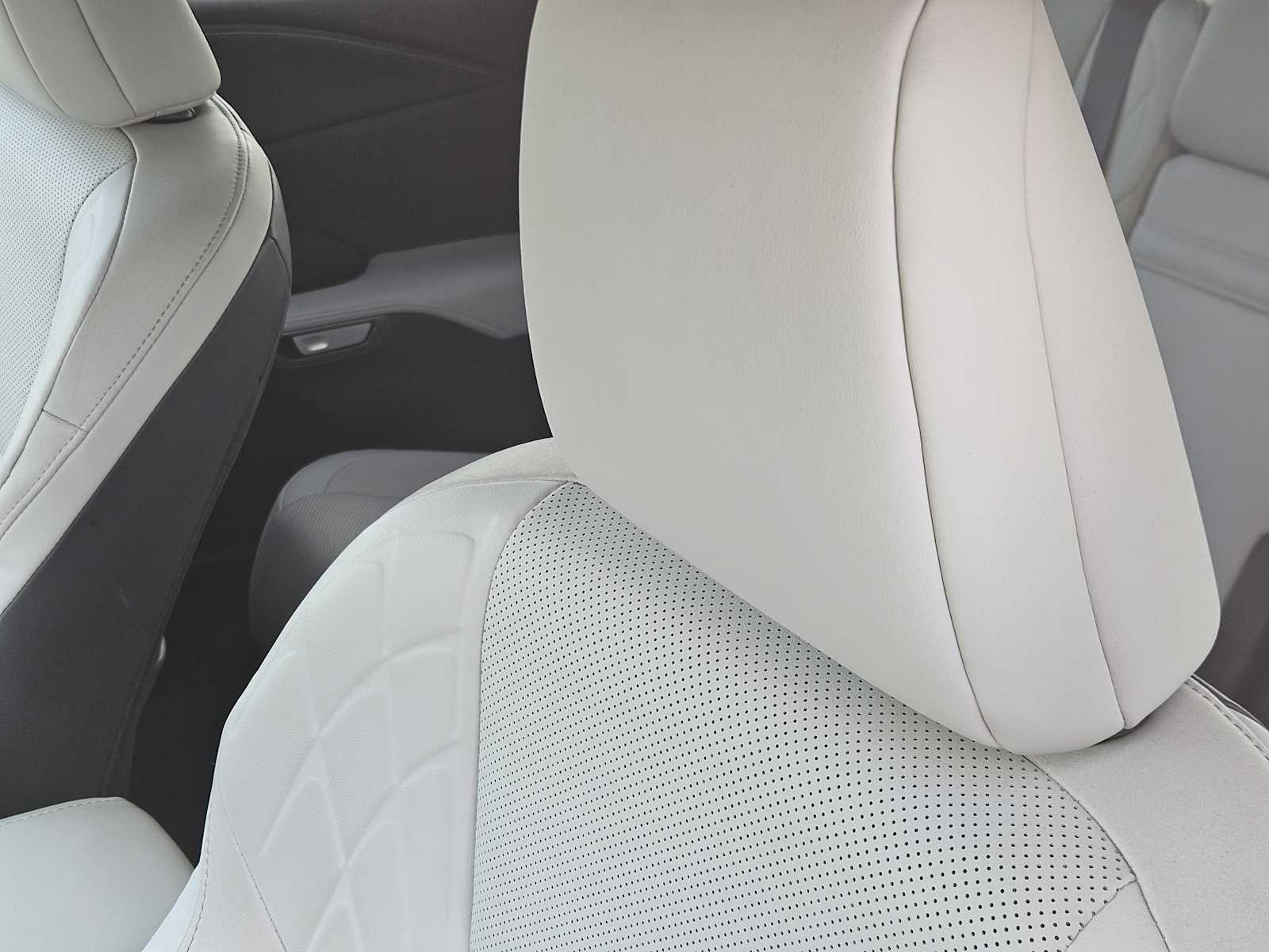 Thumbnail: 2023 Lexus RX - 15