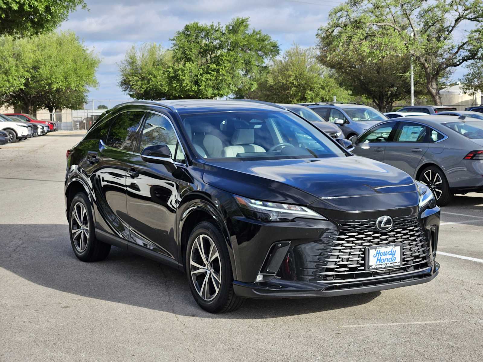 Thumbnail: 2023 Lexus RX - 3