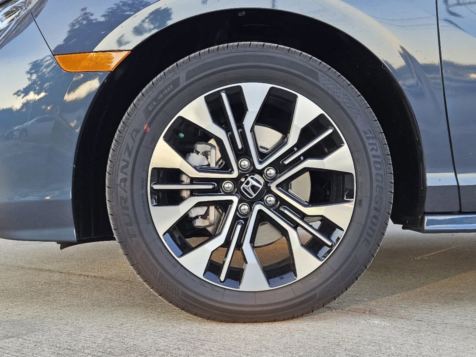 Thumbnail: 2026 Honda Odyssey - 8