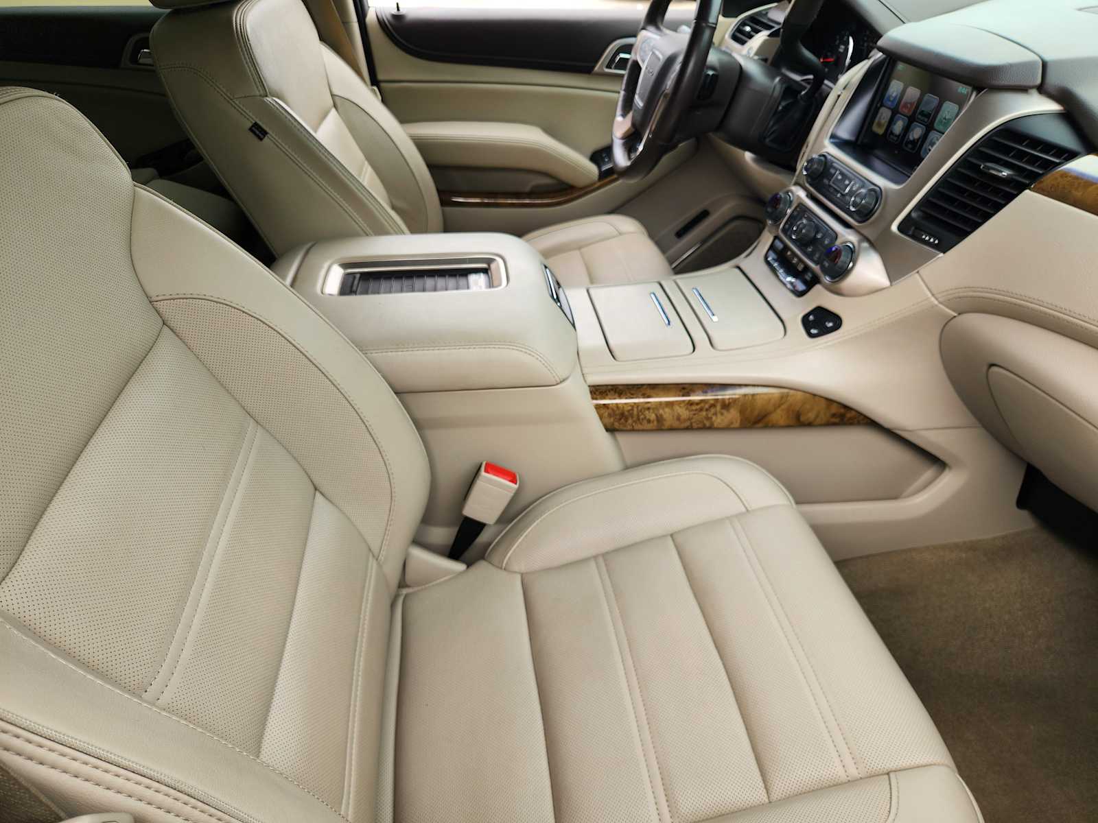 Thumbnail: 2017 GMC Yukon - 13