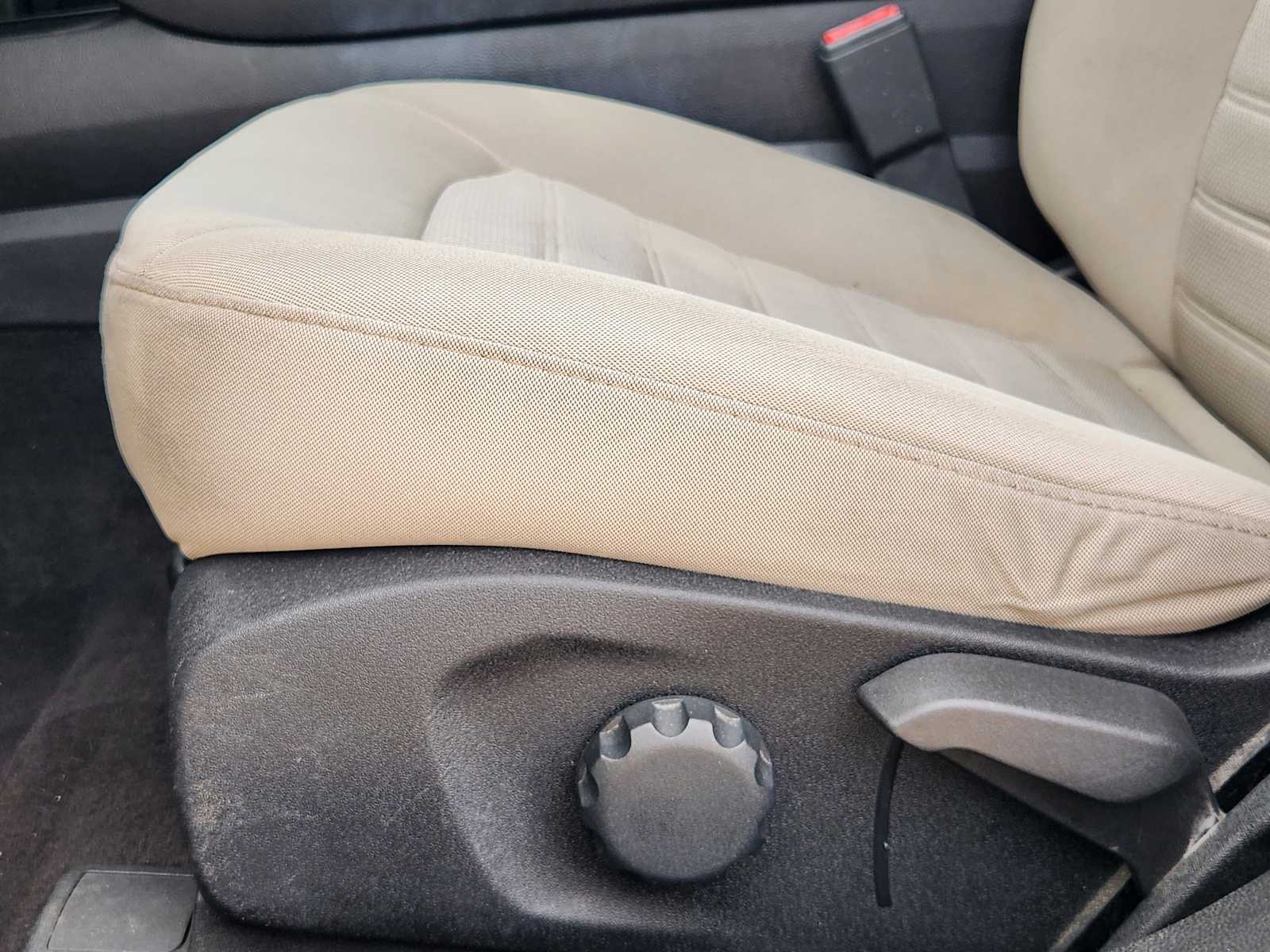 Thumbnail: 2020 Ford Fusion - 24