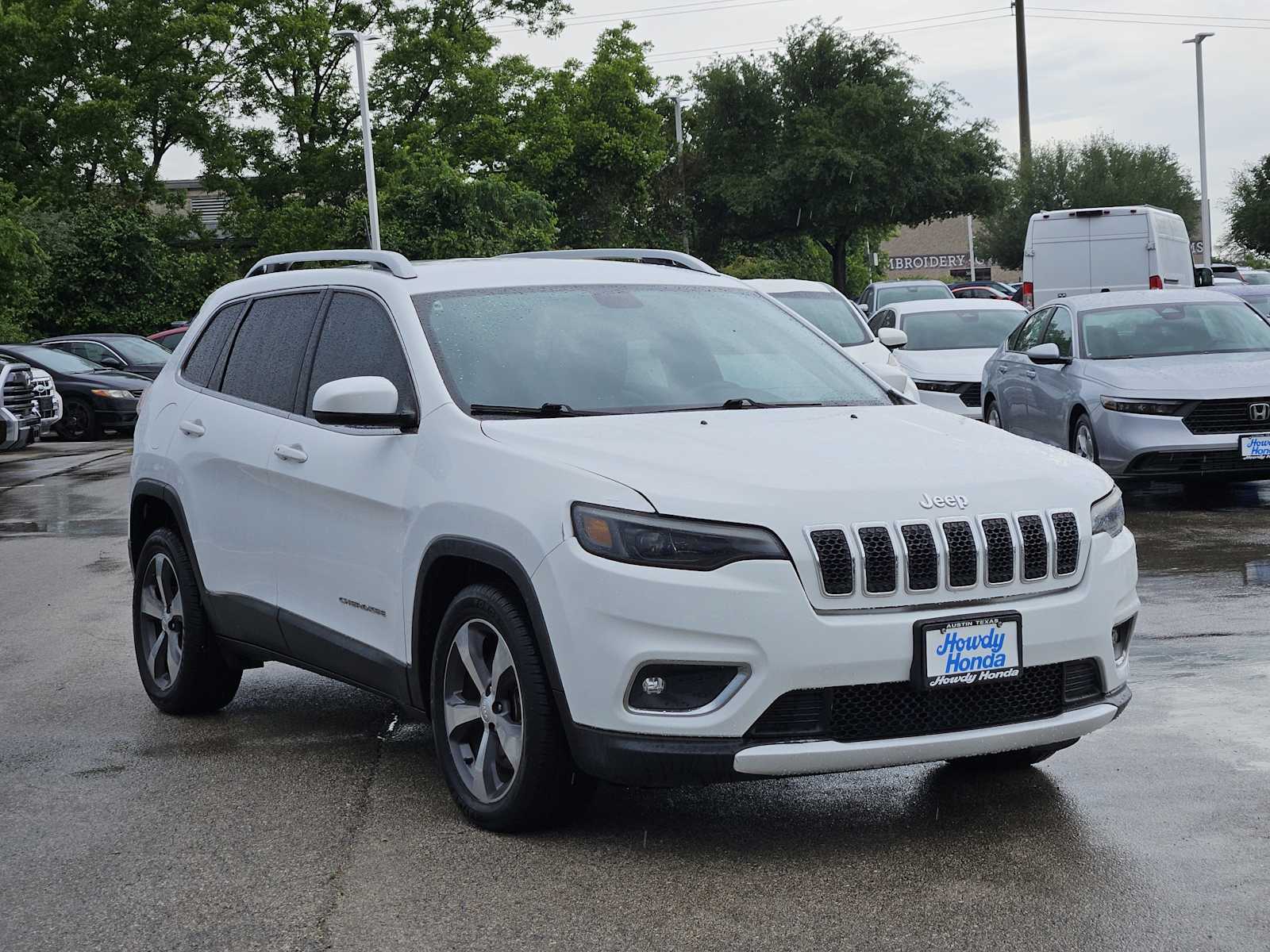 Thumbnail: 2019 Jeep Cherokee - 2