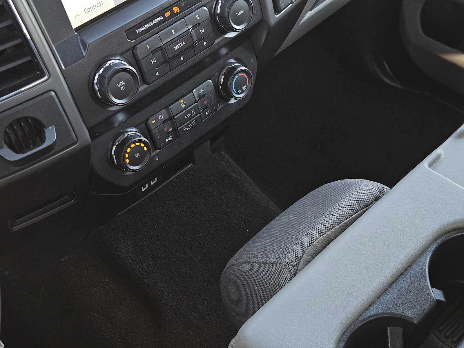 Thumbnail: 2020 Ford F-150 - 19