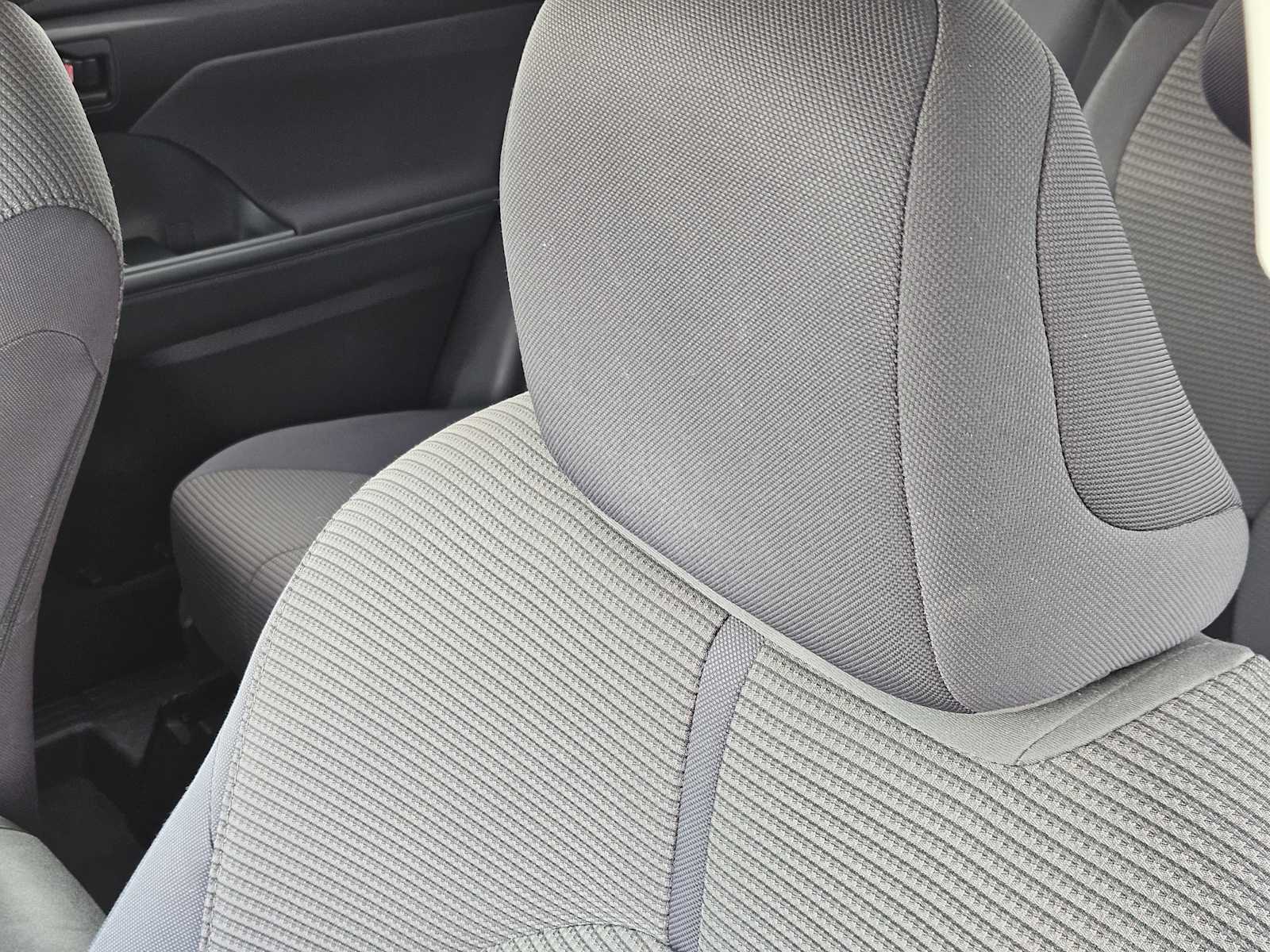 Thumbnail: 2023 Toyota Highlander - 15