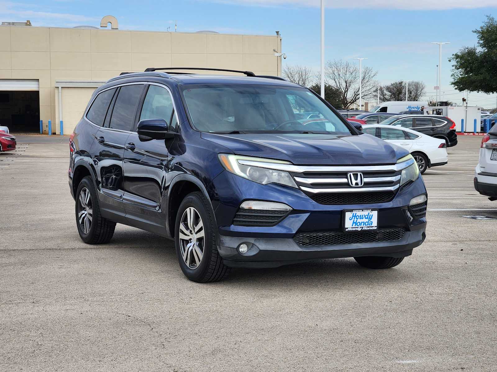 Thumbnail: 2016 Honda Pilot - 3
