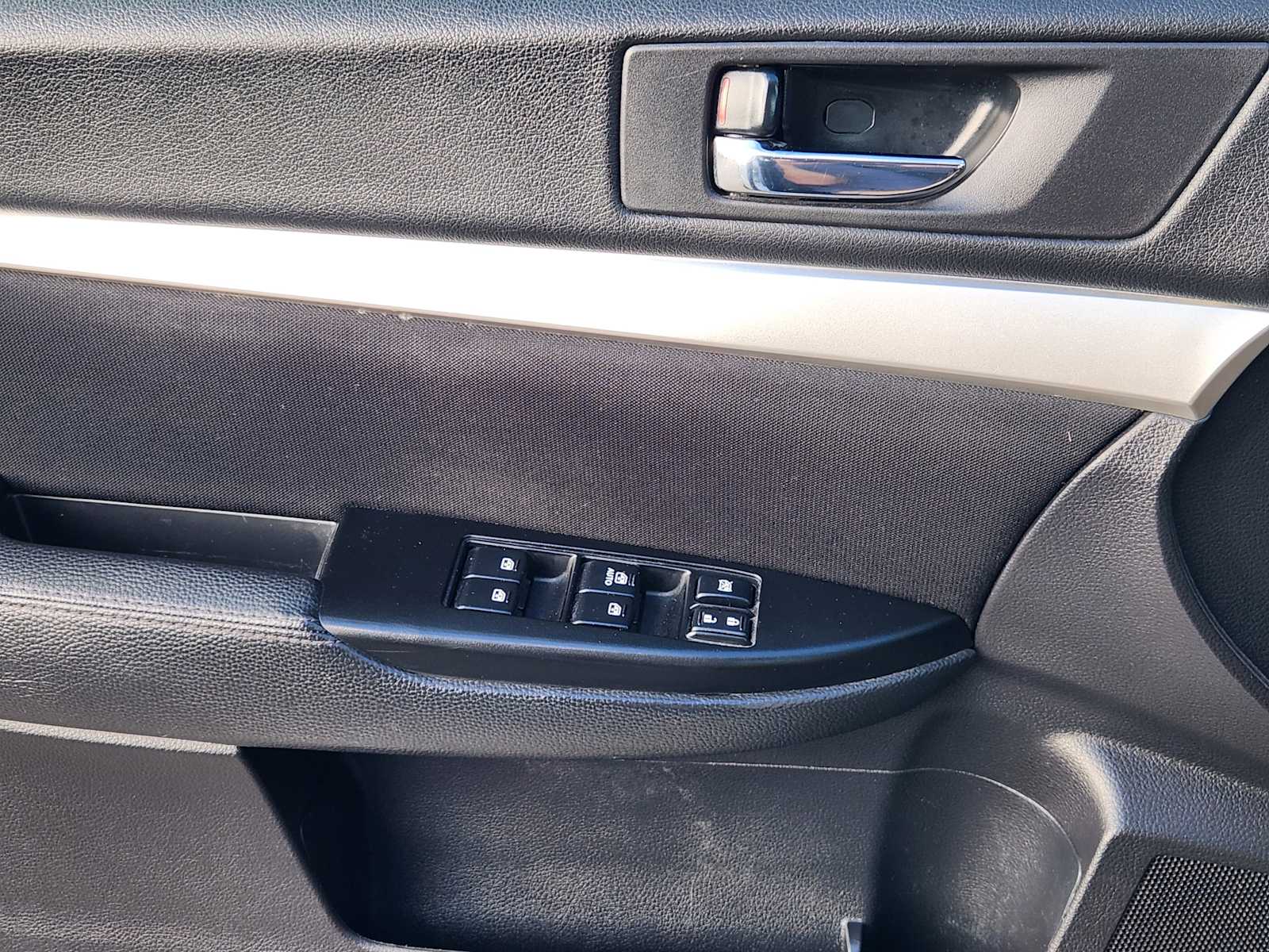 Thumbnail: 2013 Subaru Outback - 23