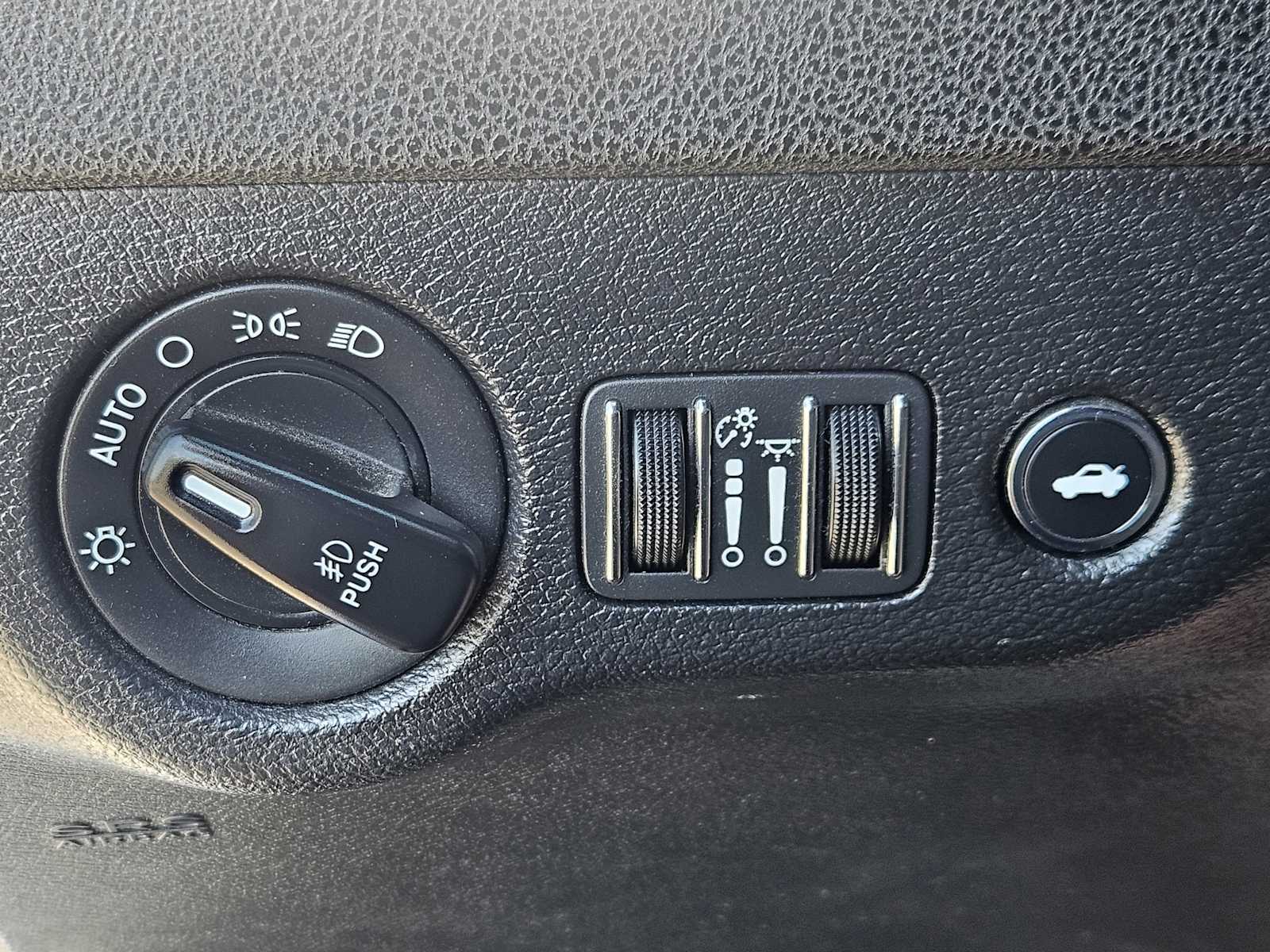 Thumbnail: 2020 Dodge Charger - 20