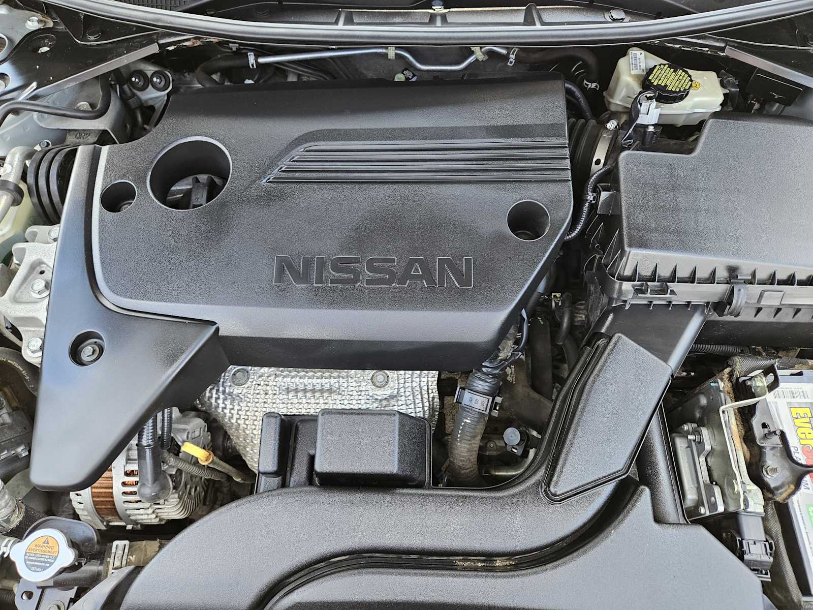 Thumbnail: 2015 Nissan Altima - 32