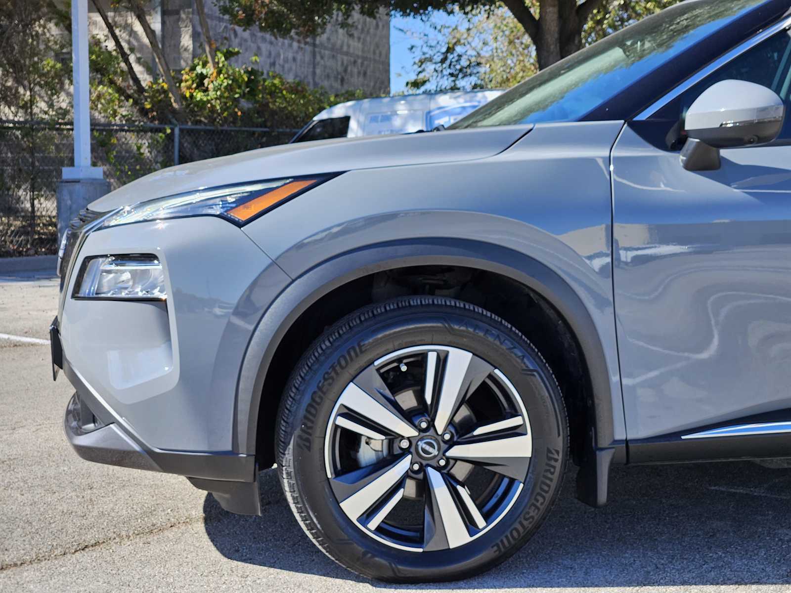 Thumbnail: 2022 Nissan Rogue - 9