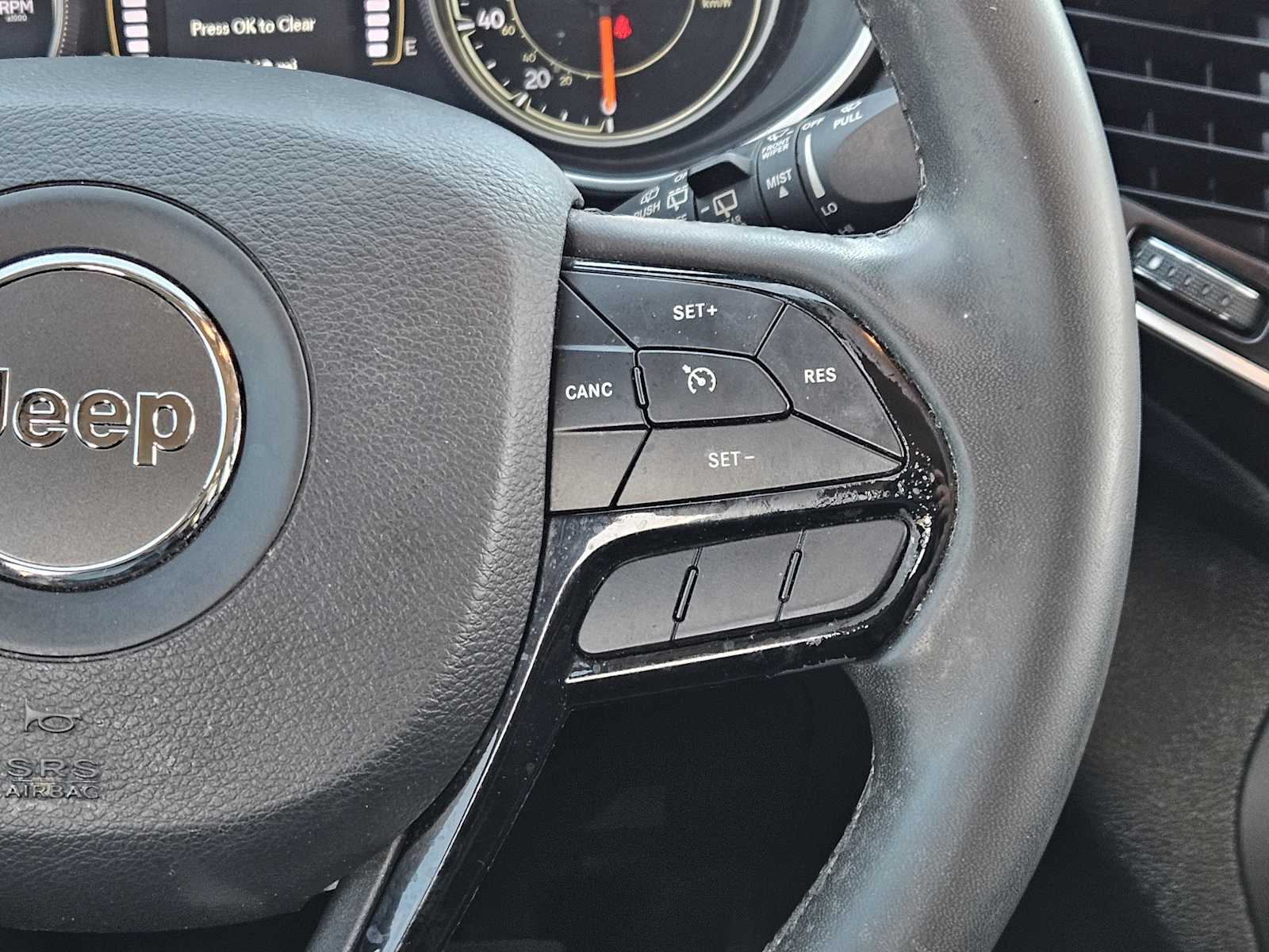 Thumbnail: 2020 Jeep Cherokee - 26