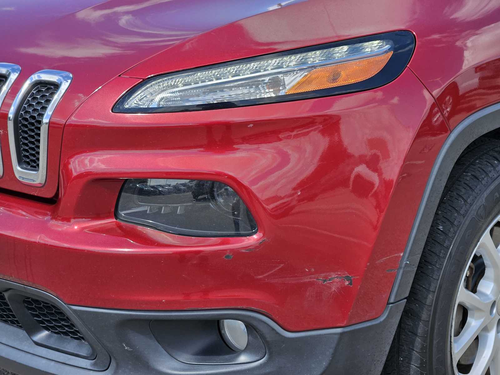 Thumbnail: 2015 Jeep Cherokee - 7