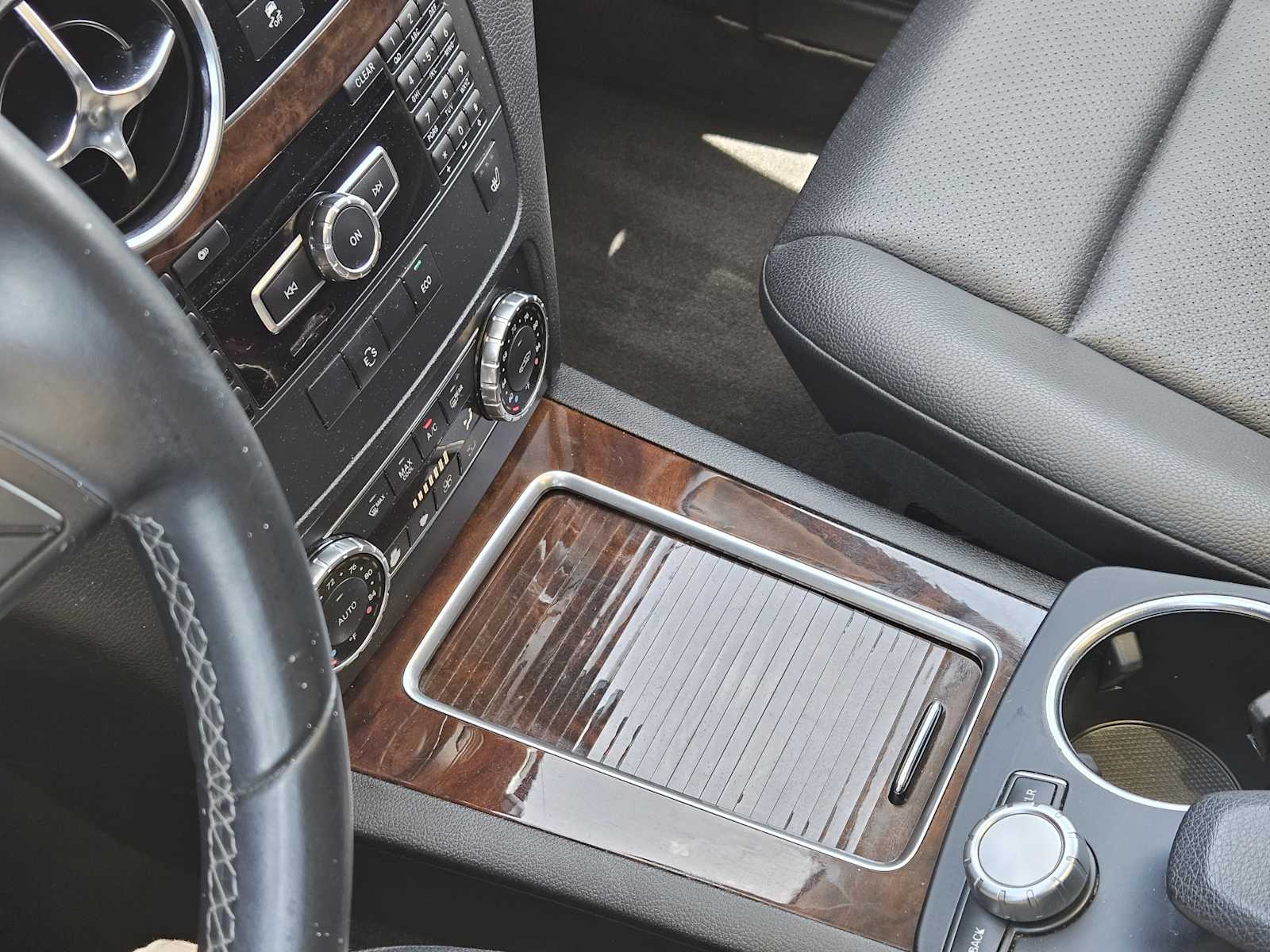 Thumbnail: 2014 Mercedes-Benz GLK - 19