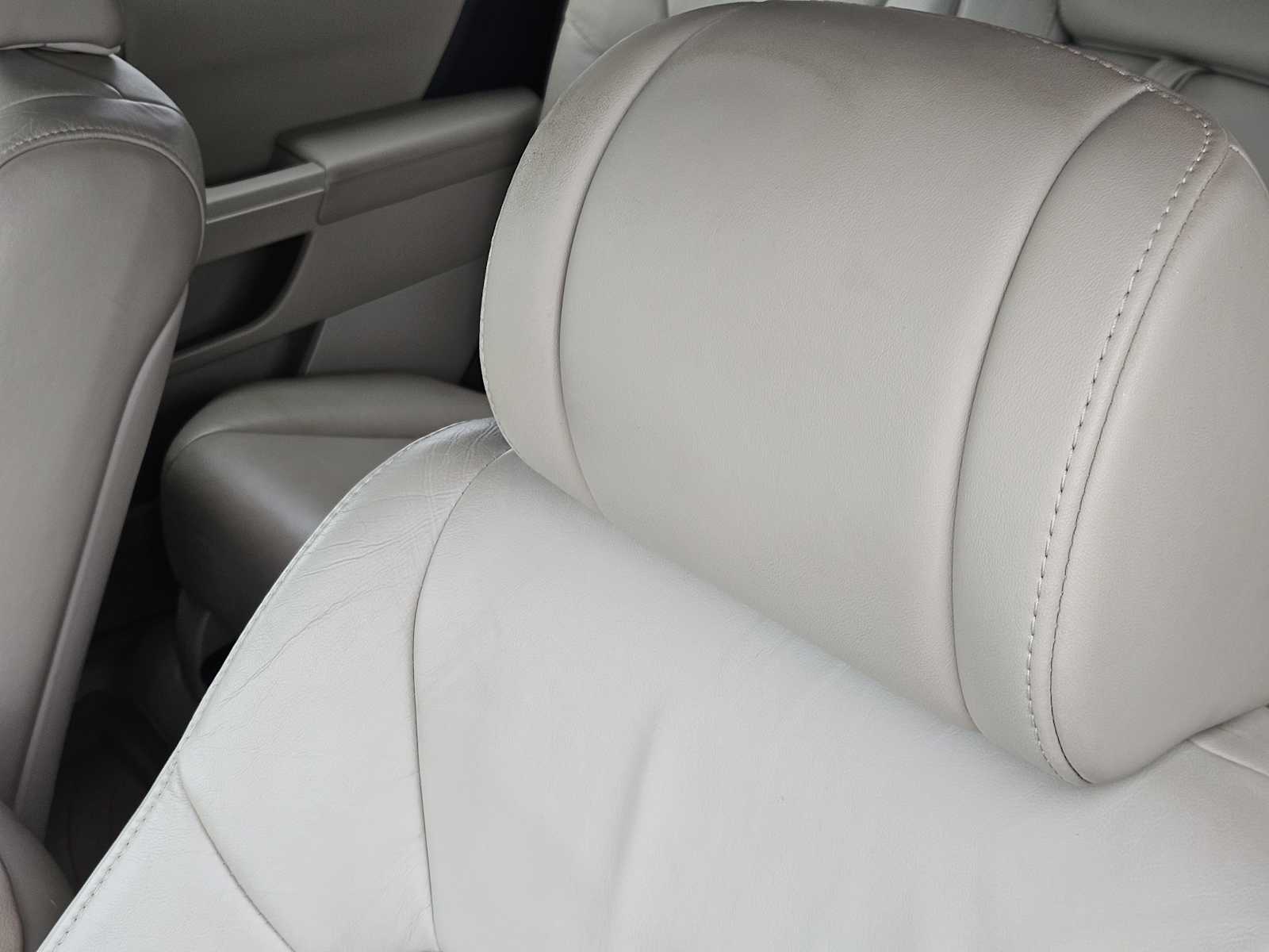 Thumbnail: 2011 Honda Pilot - 15