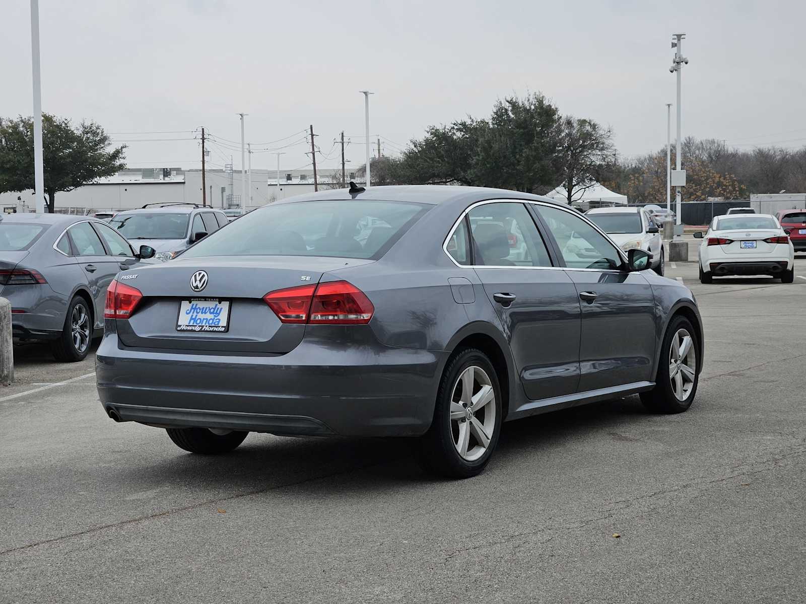 Thumbnail: 2013 Volkswagen Passat - 5