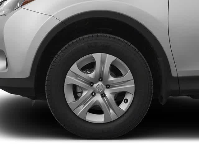 2014 Toyota RAV4 LE 14