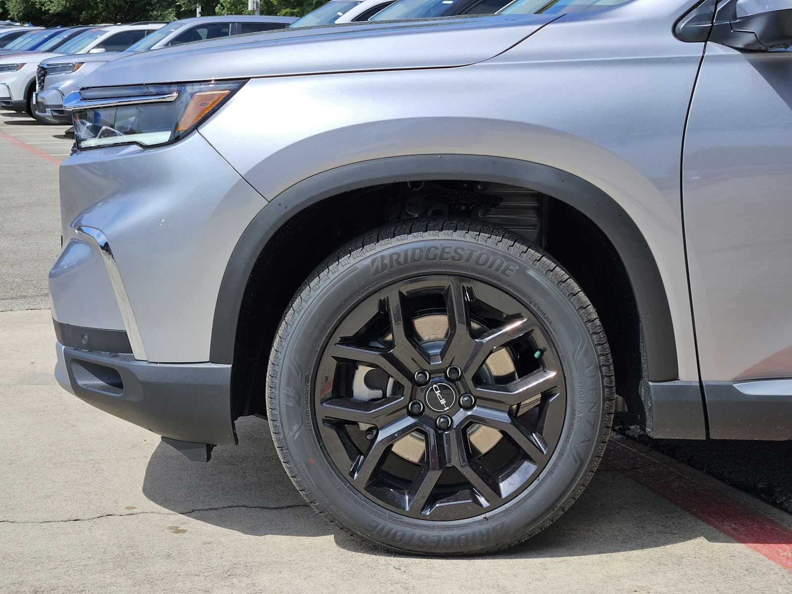 Thumbnail: 2025 Honda Pilot - 8