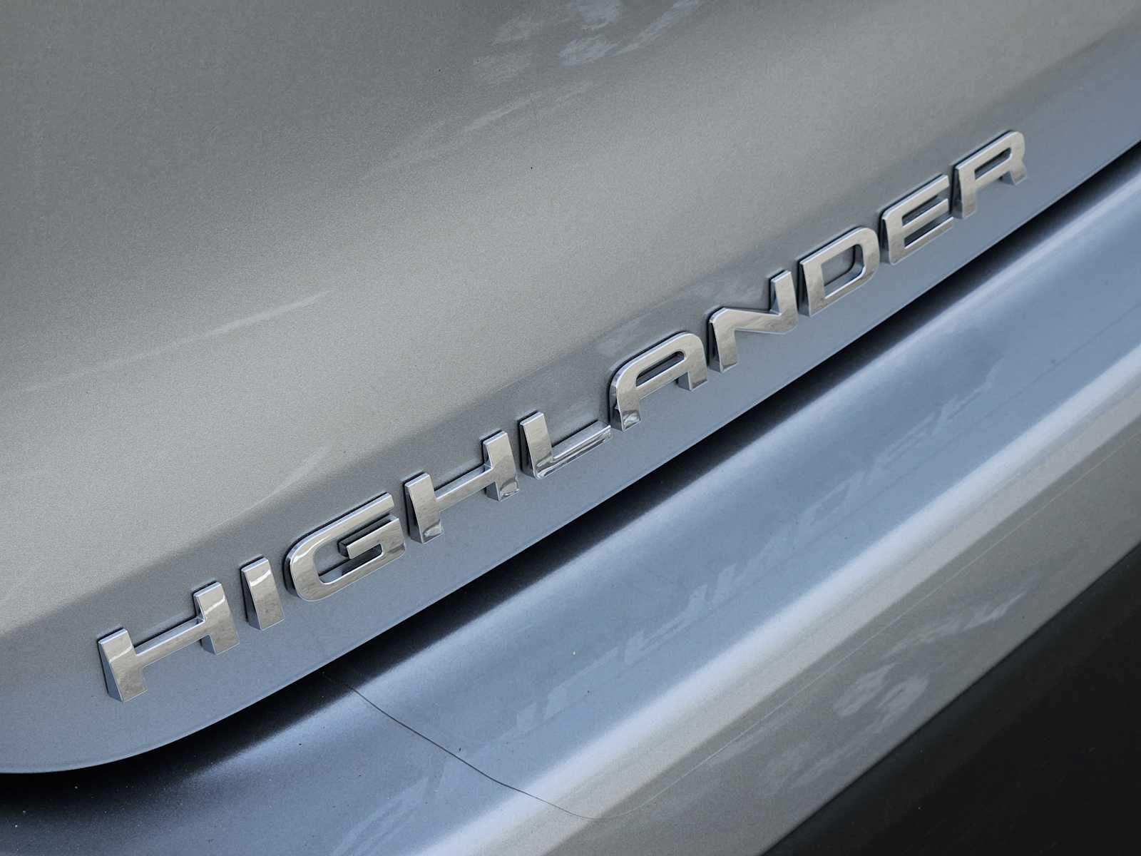 Thumbnail: 2023 Toyota Highlander - 11