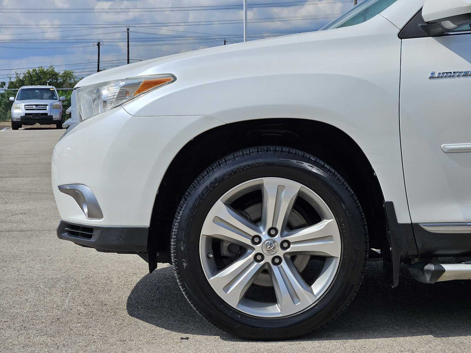 Thumbnail: 2013 Toyota Highlander - 7