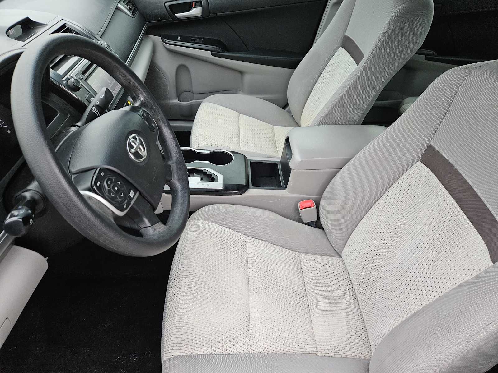 Thumbnail: 2014 Toyota Camry - 12